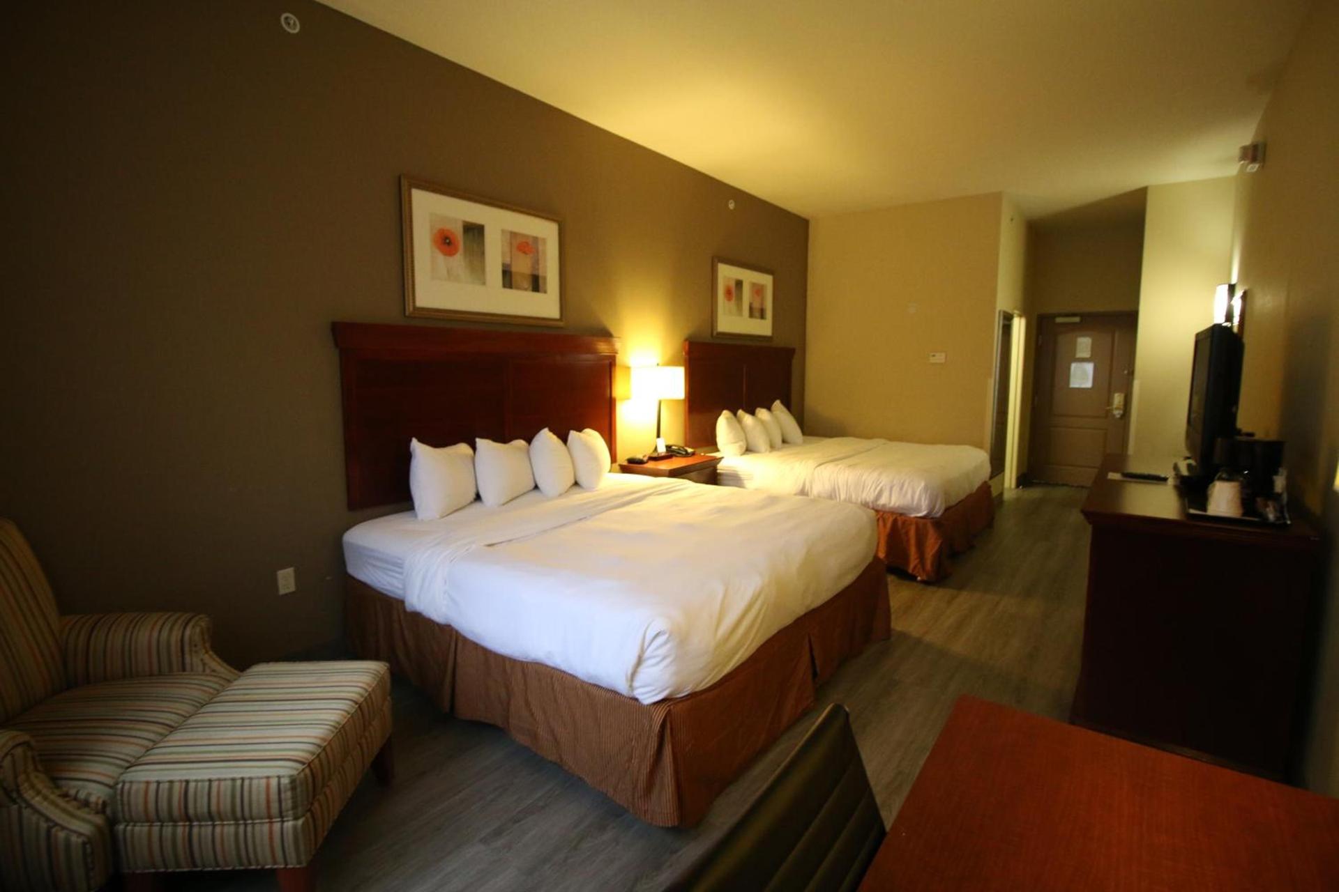 Seffner Inn and Suites photo 21