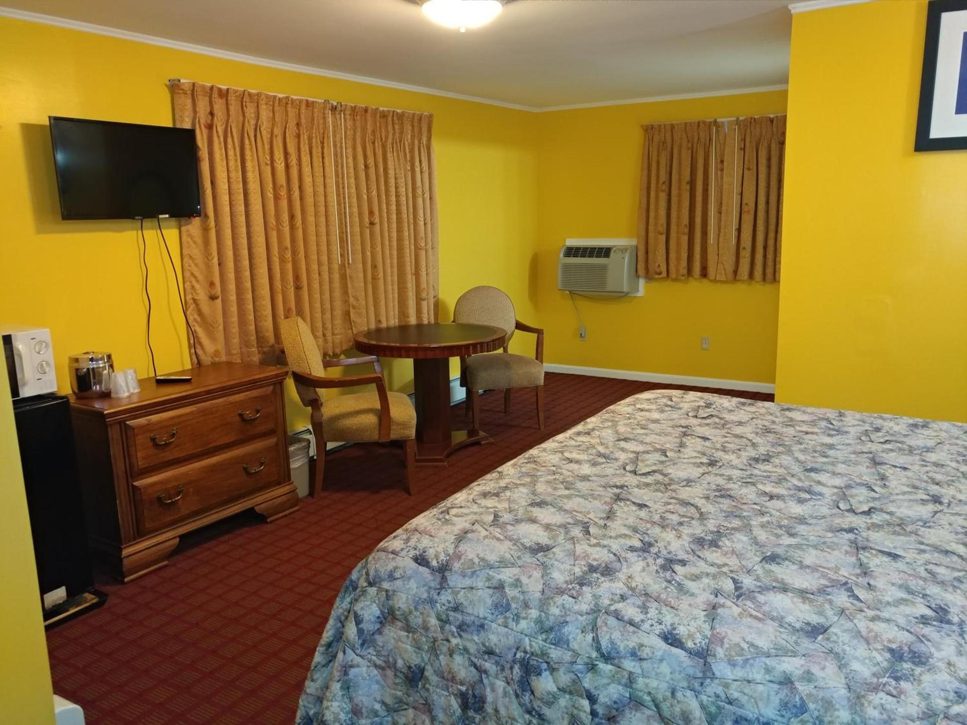 Maine Motel photo 17