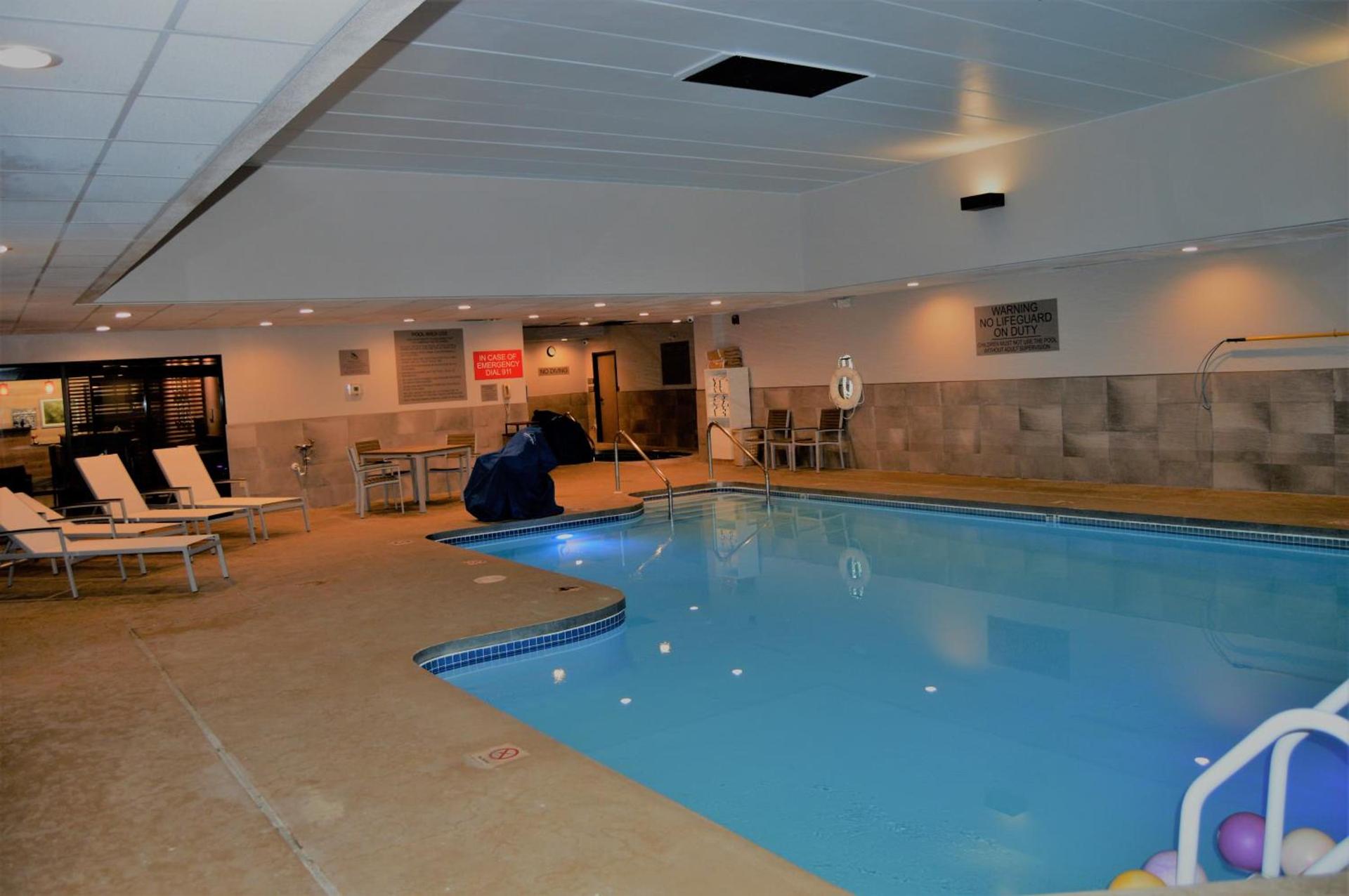 Country Inn & Suites by Radisson, La Crosse, WI photo 59
