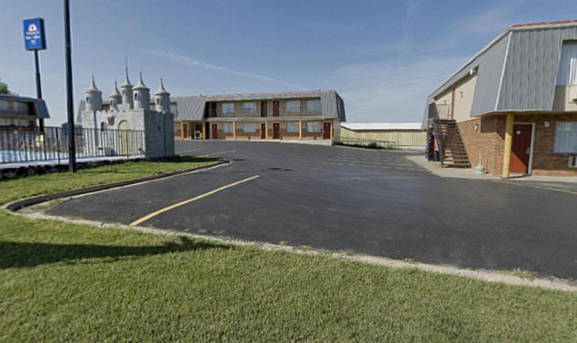 Americas Best Value Inn Wall photo 9
