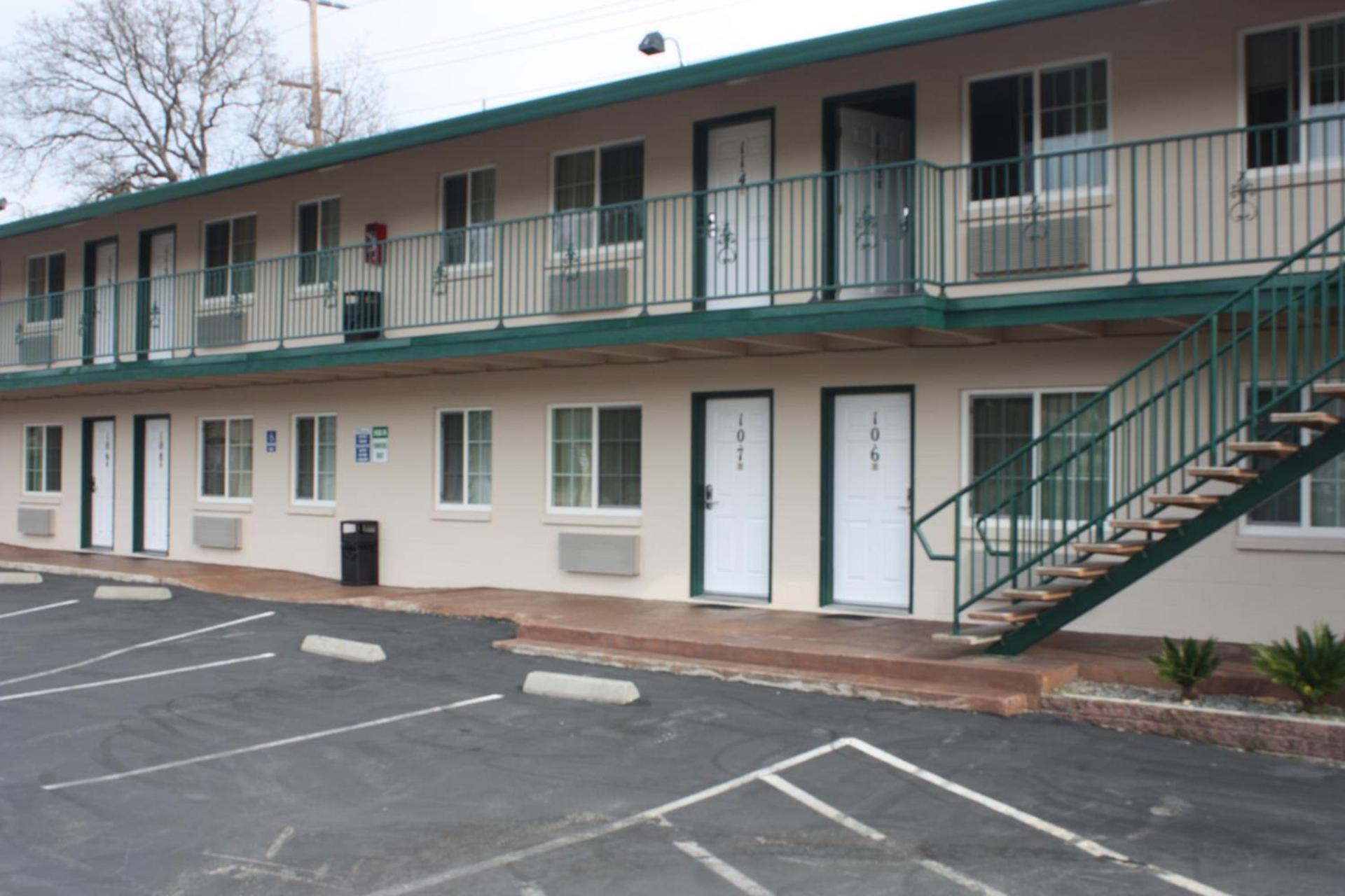 Value Inn & Suites photo 26