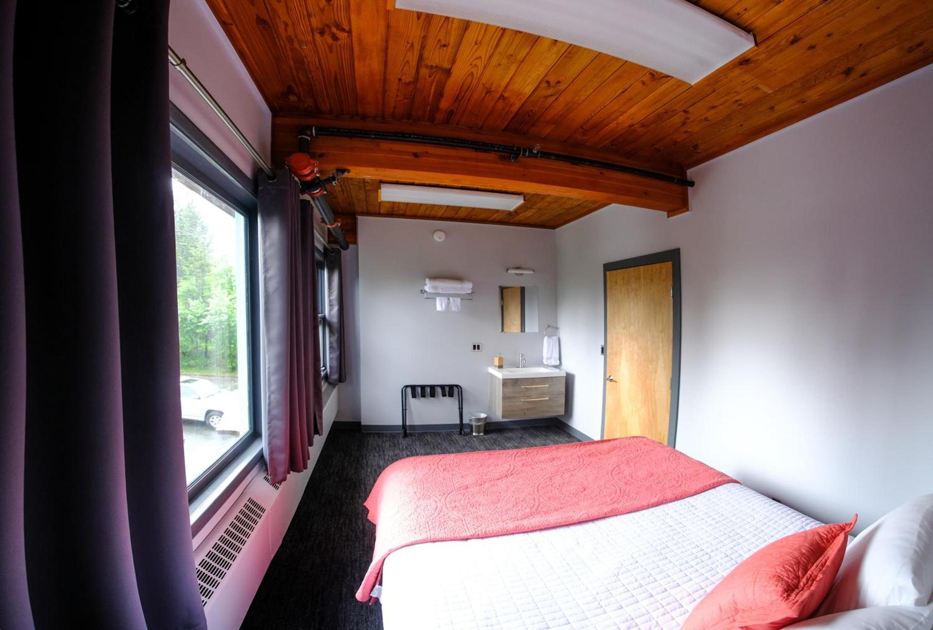 Seward Adventure Lodge photo 17