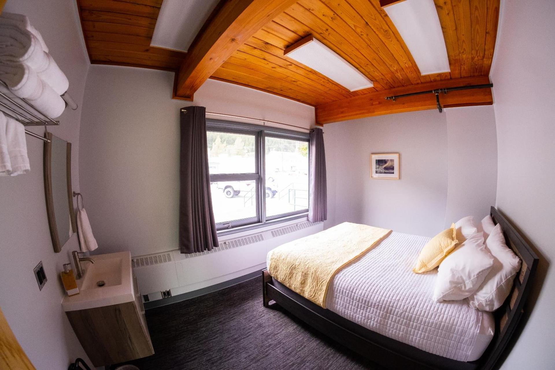 Seward Adventure Lodge photo 13