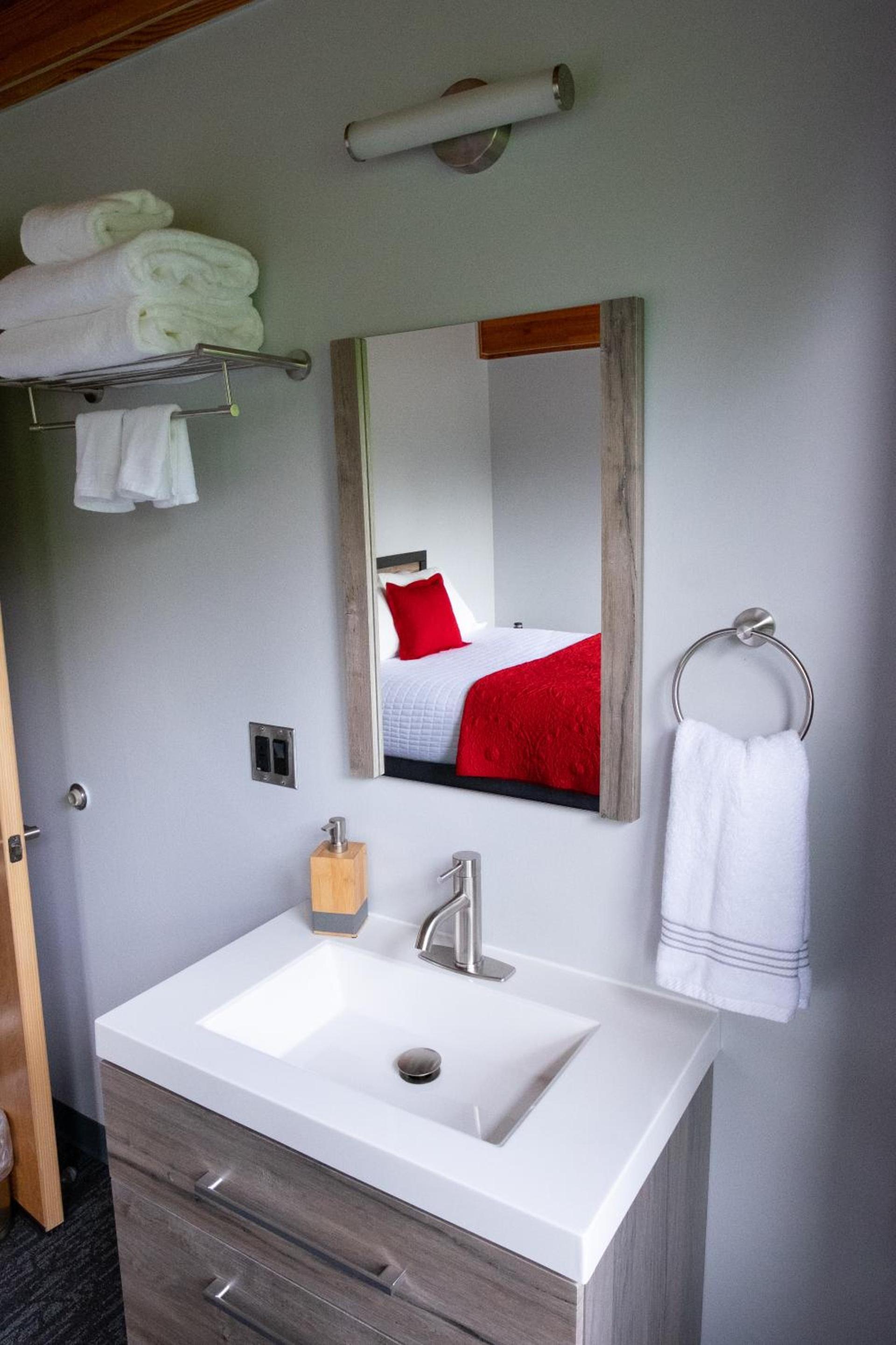 Seward Adventure Lodge photo 10
