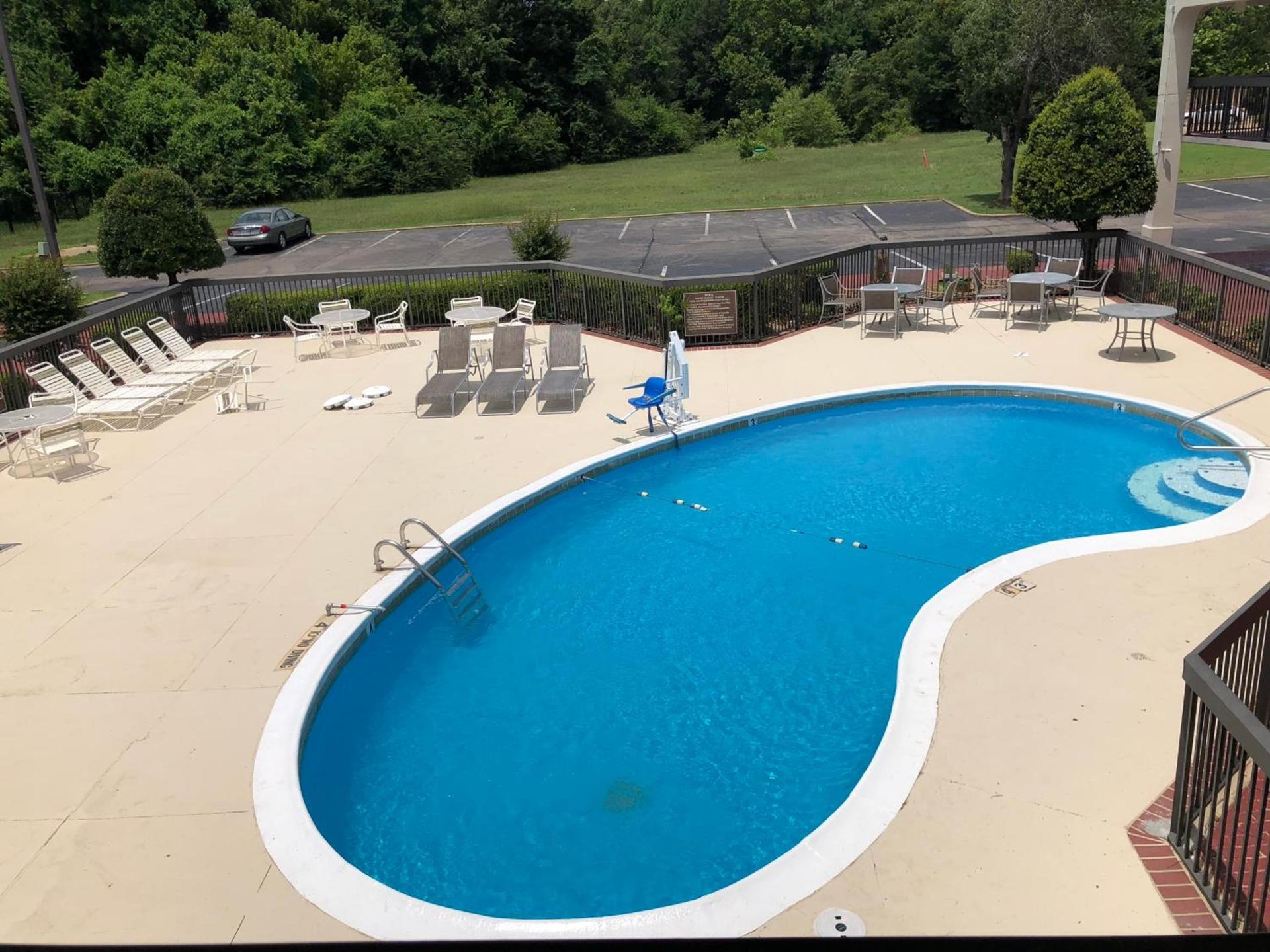 Motel 6-Memphis, TN - East photo 47