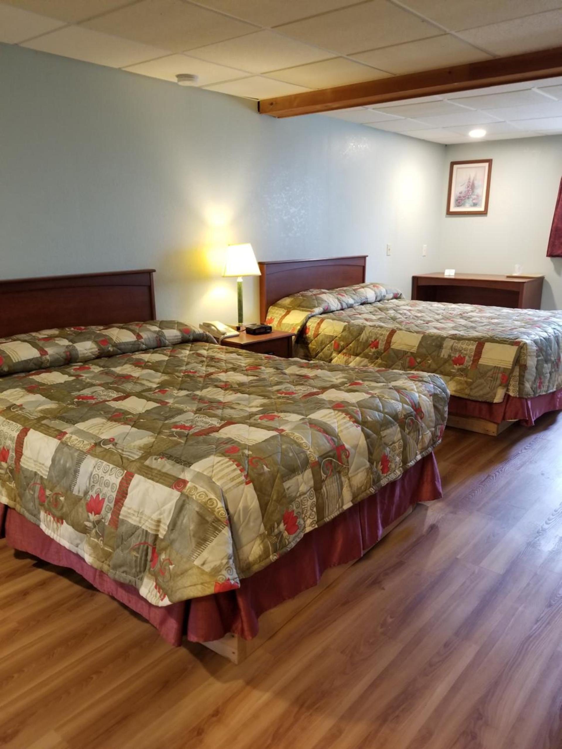 Wolds Motel - Mt. Pleasant photo 49