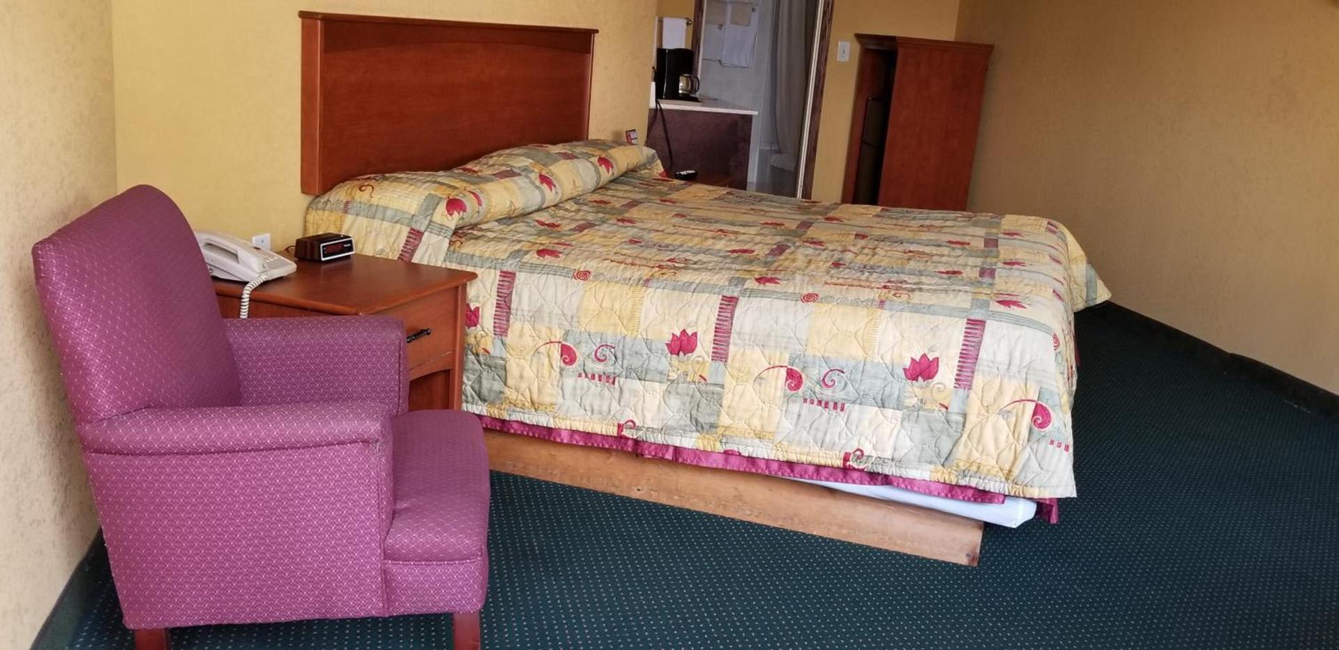 Wolds Motel - Mt. Pleasant photo 31