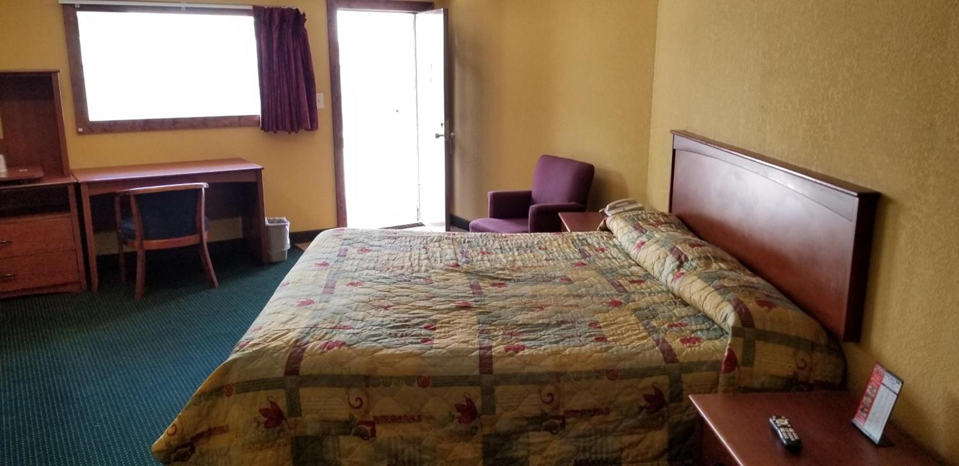 Wolds Motel - Mt. Pleasant photo 34