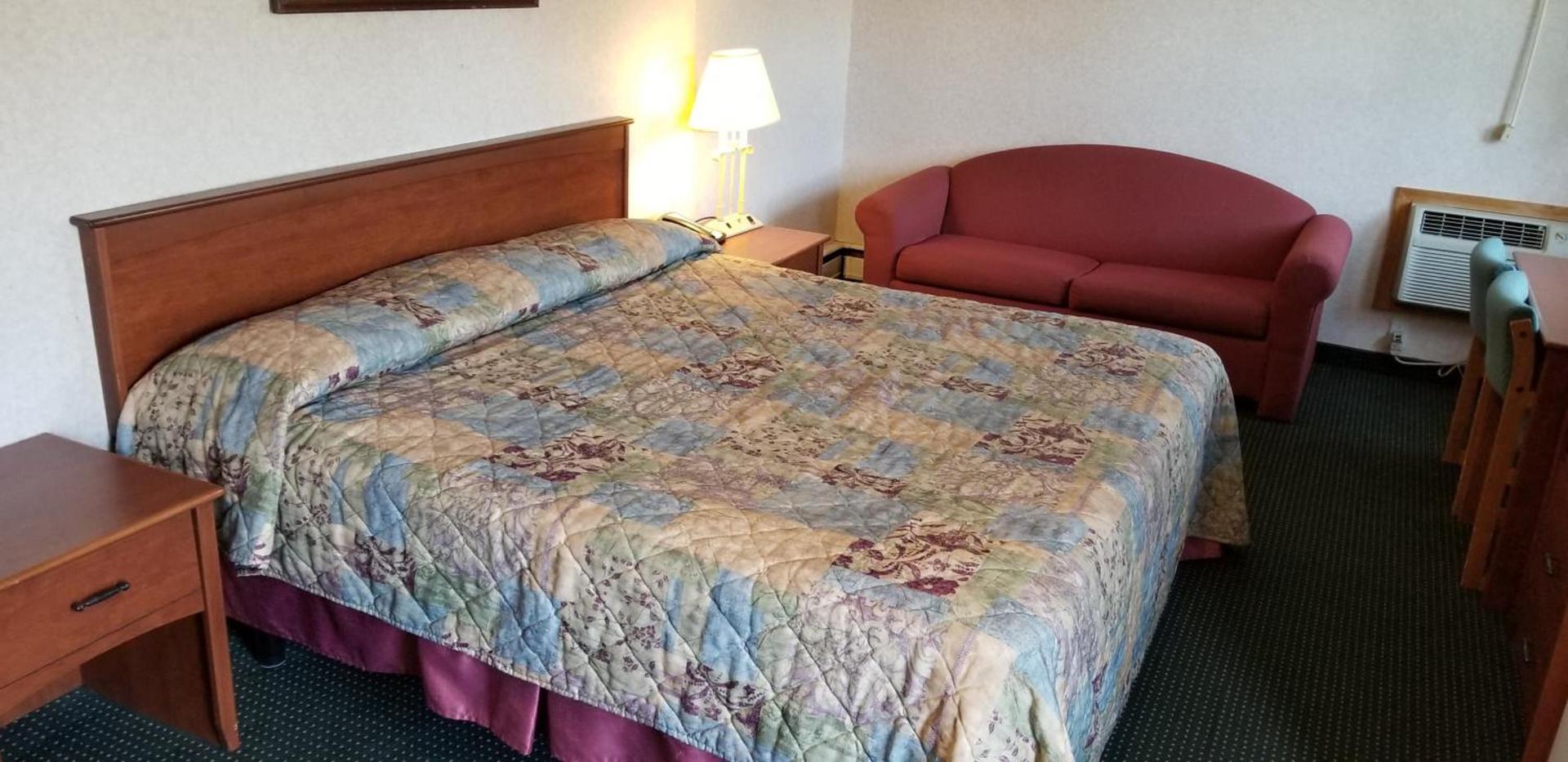 Wolds Motel - Mt. Pleasant photo 42