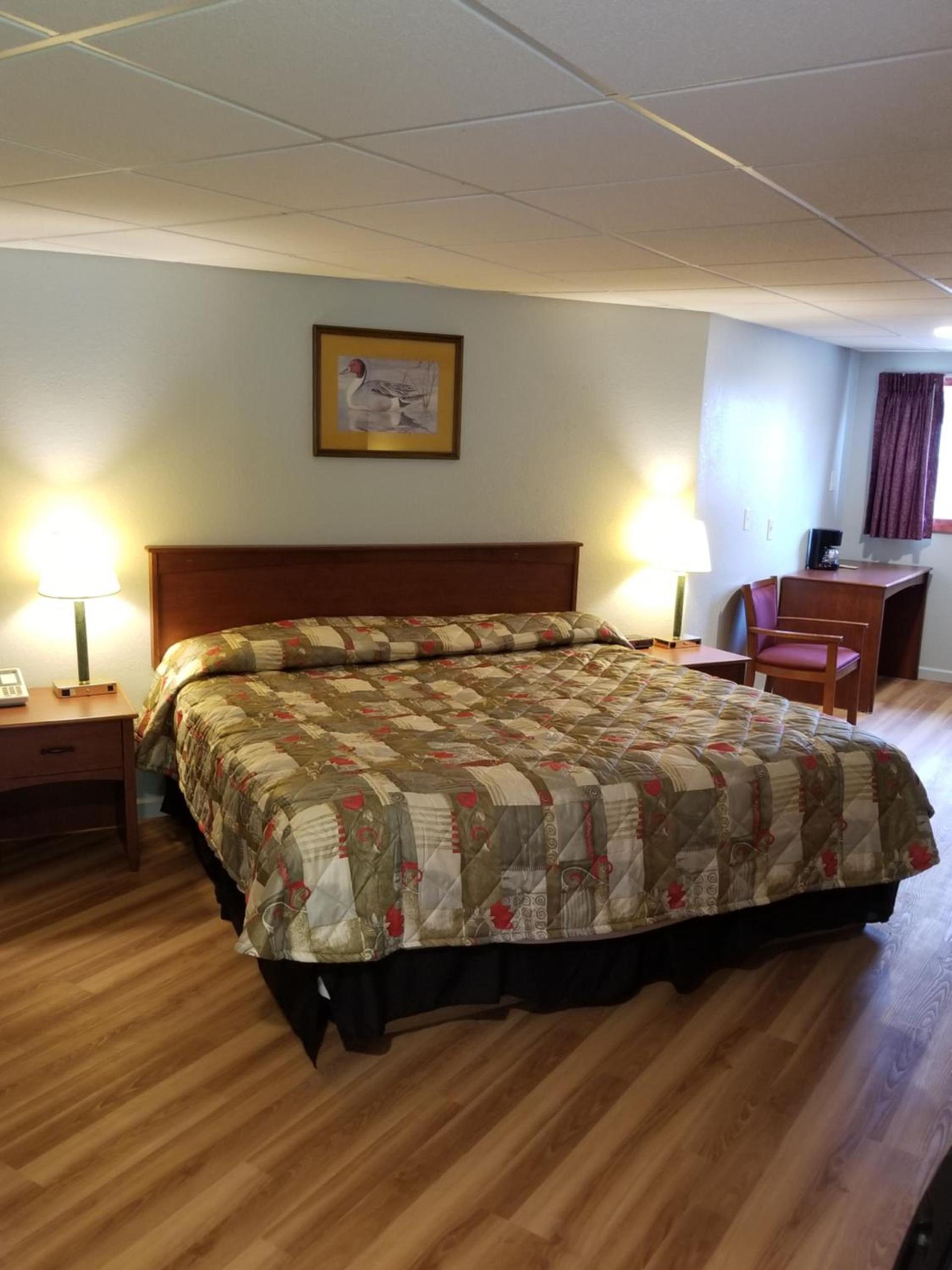 Wolds Motel - Mt. Pleasant photo 62