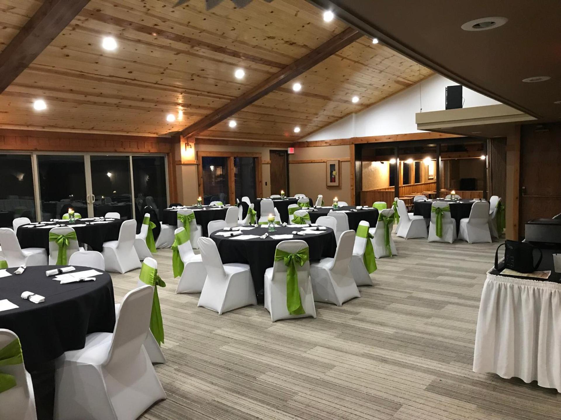 Round Barn Lodge photo 38
