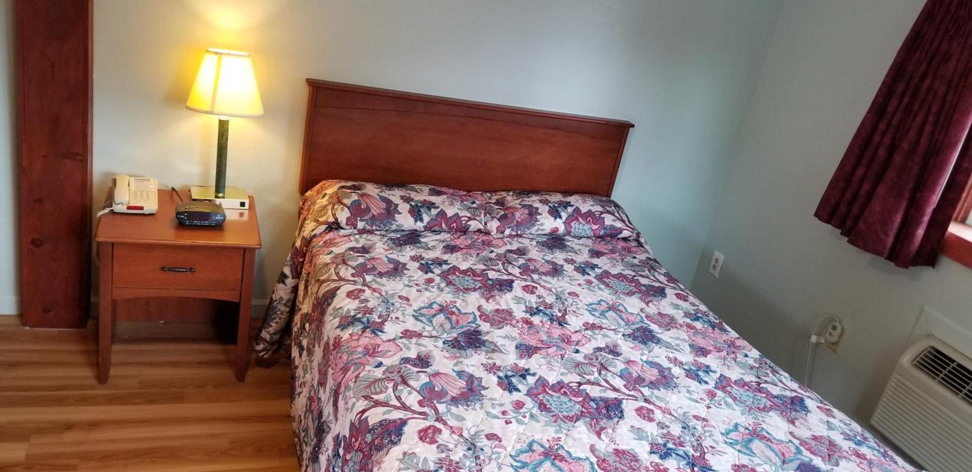 Wolds Motel - Mt. Pleasant photo 2
