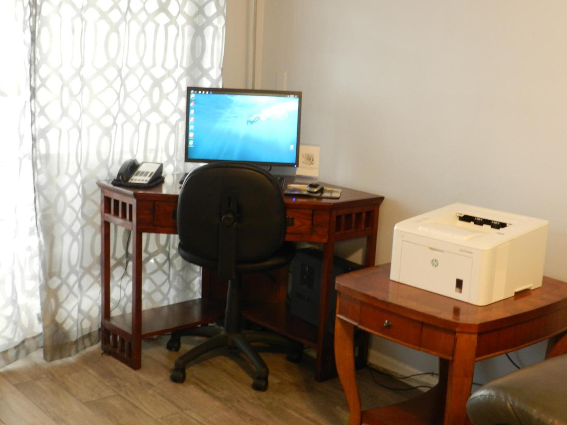 Alhambra Villas photo 36
