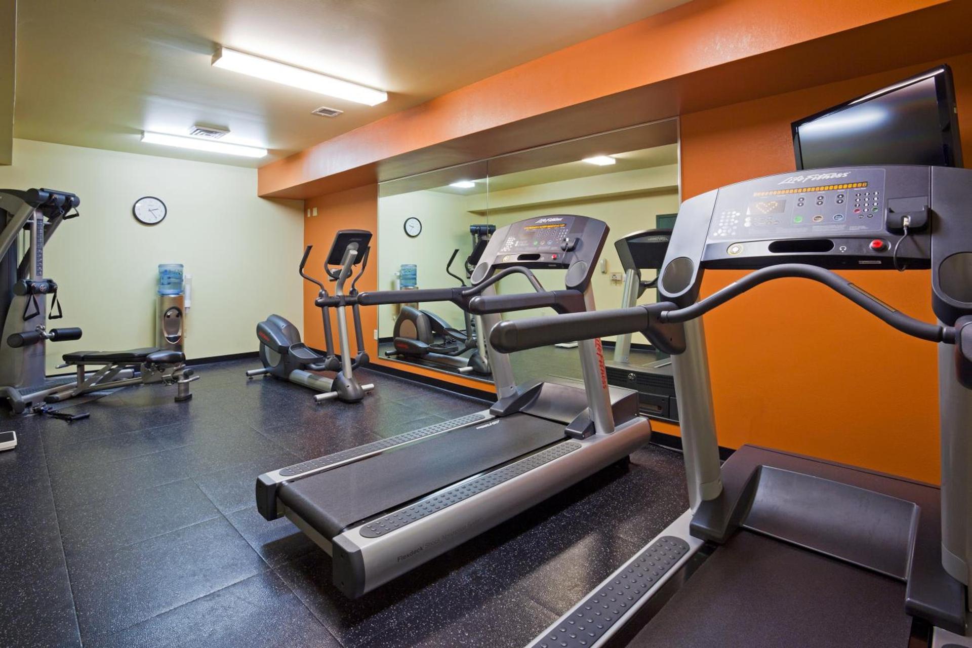 Country Inn & Suites by Radisson, Middleton - Madison West photo 32