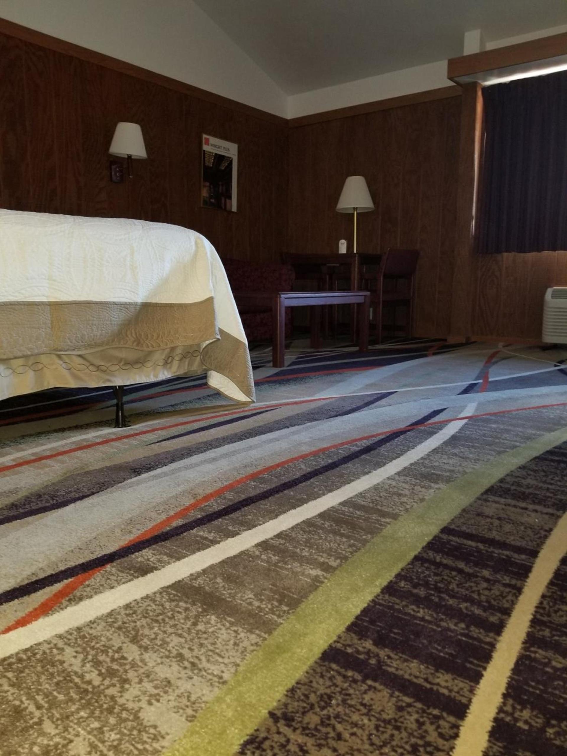 Round Barn Lodge photo 27