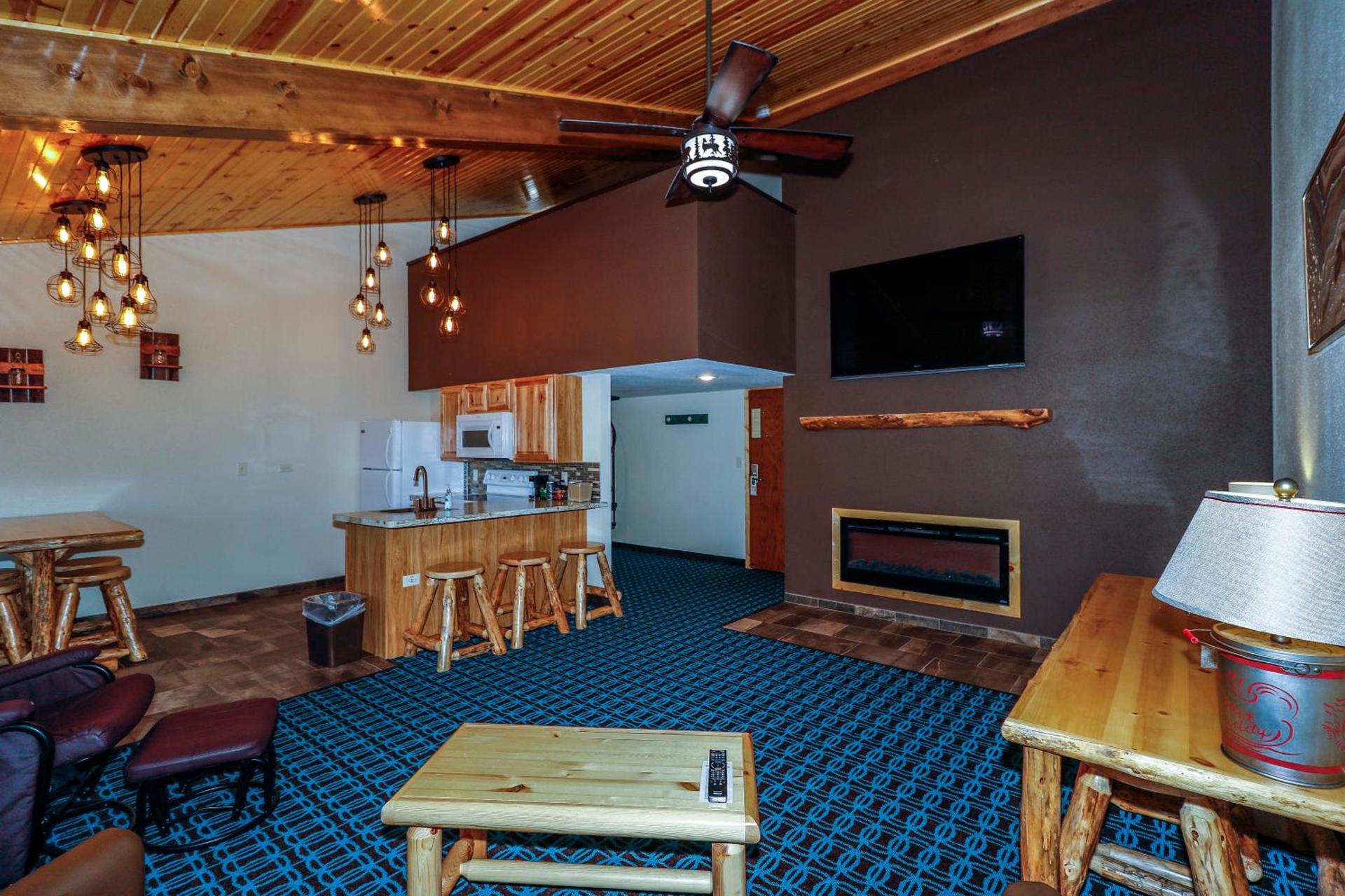 Round Barn Lodge photo 17