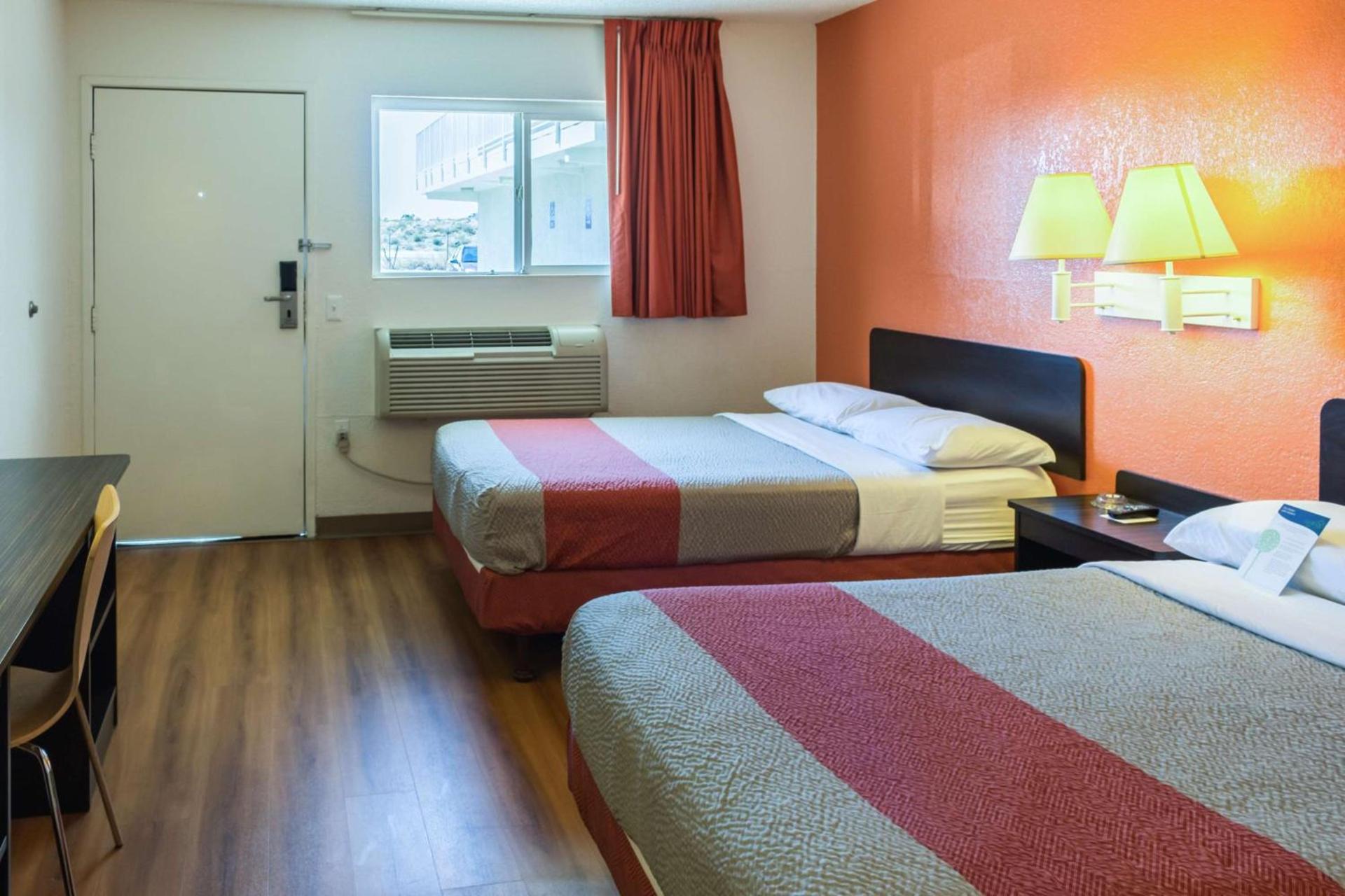 Motel 6-Bakersfield, CA - East photo 45