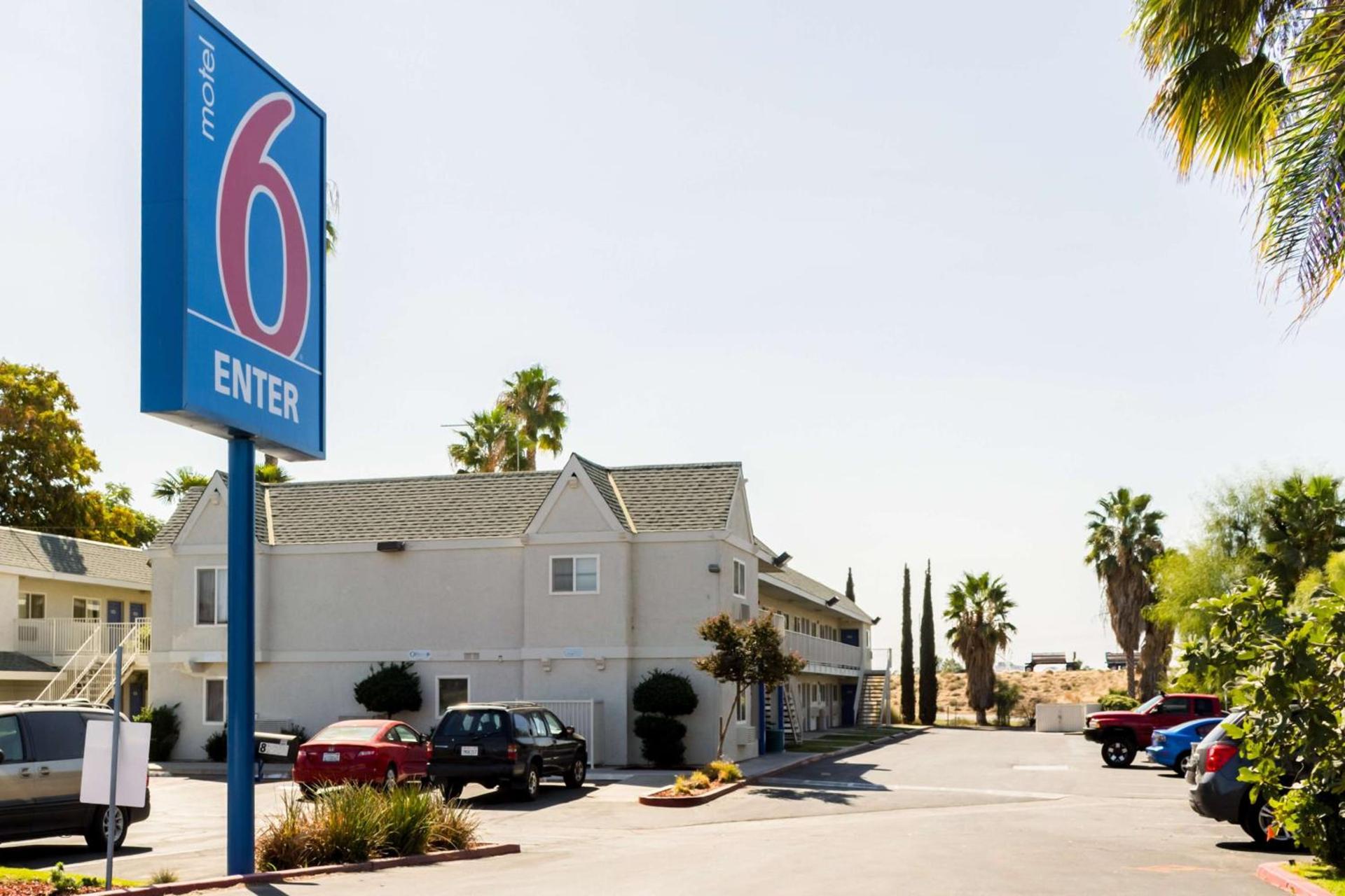 Motel 6-Bakersfield, CA - East — hotel in Bakersfield