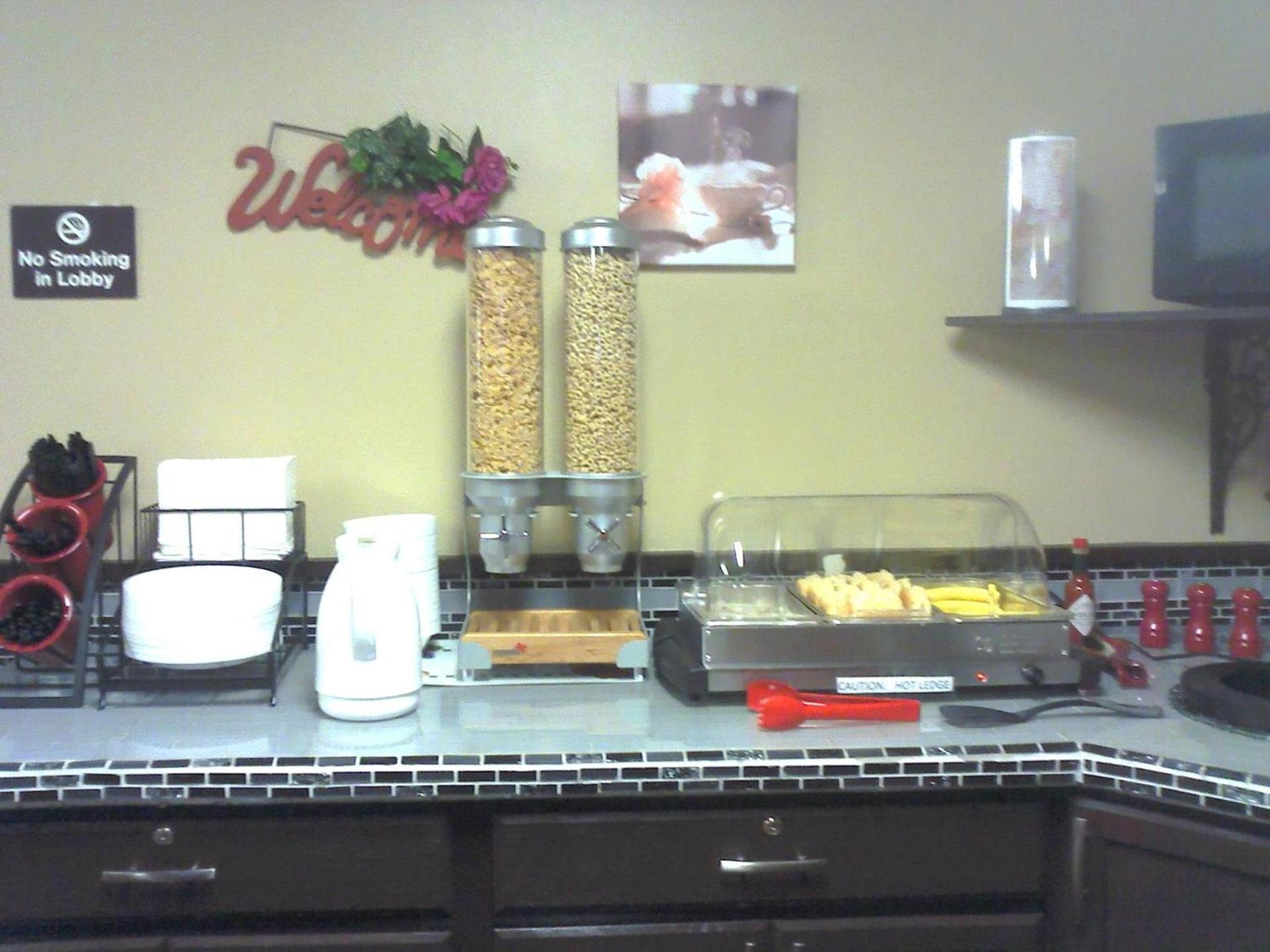 Colstrip Inn & Suites photo 3