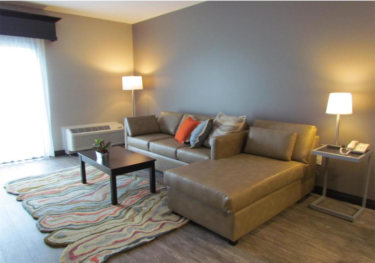 Hotel at Batavia Downs photo 22