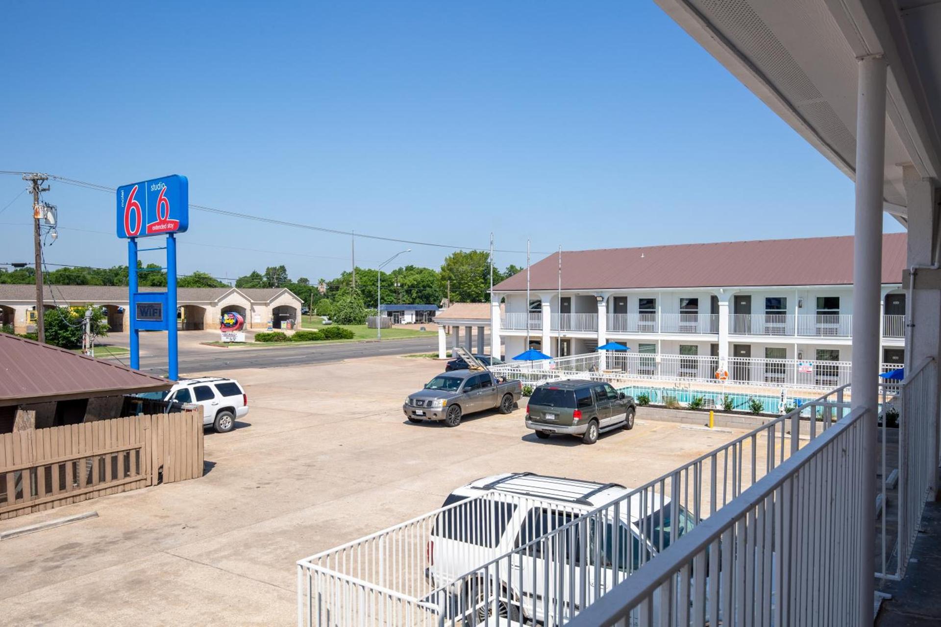 Motel 6-Bryan, TX - University Area photo 42