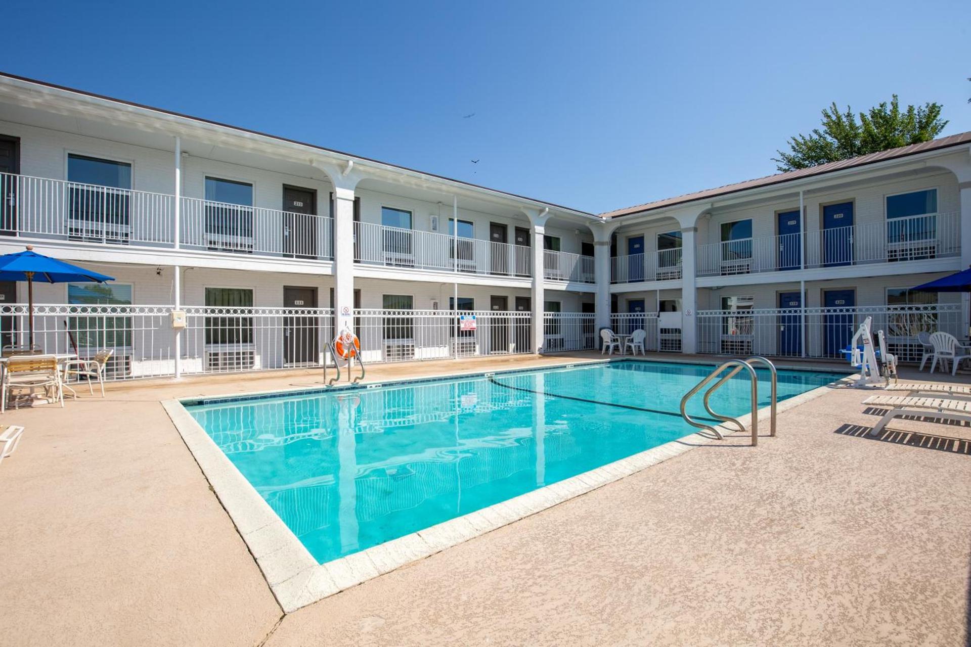 Motel 6-Bryan, TX - University Area photo 46