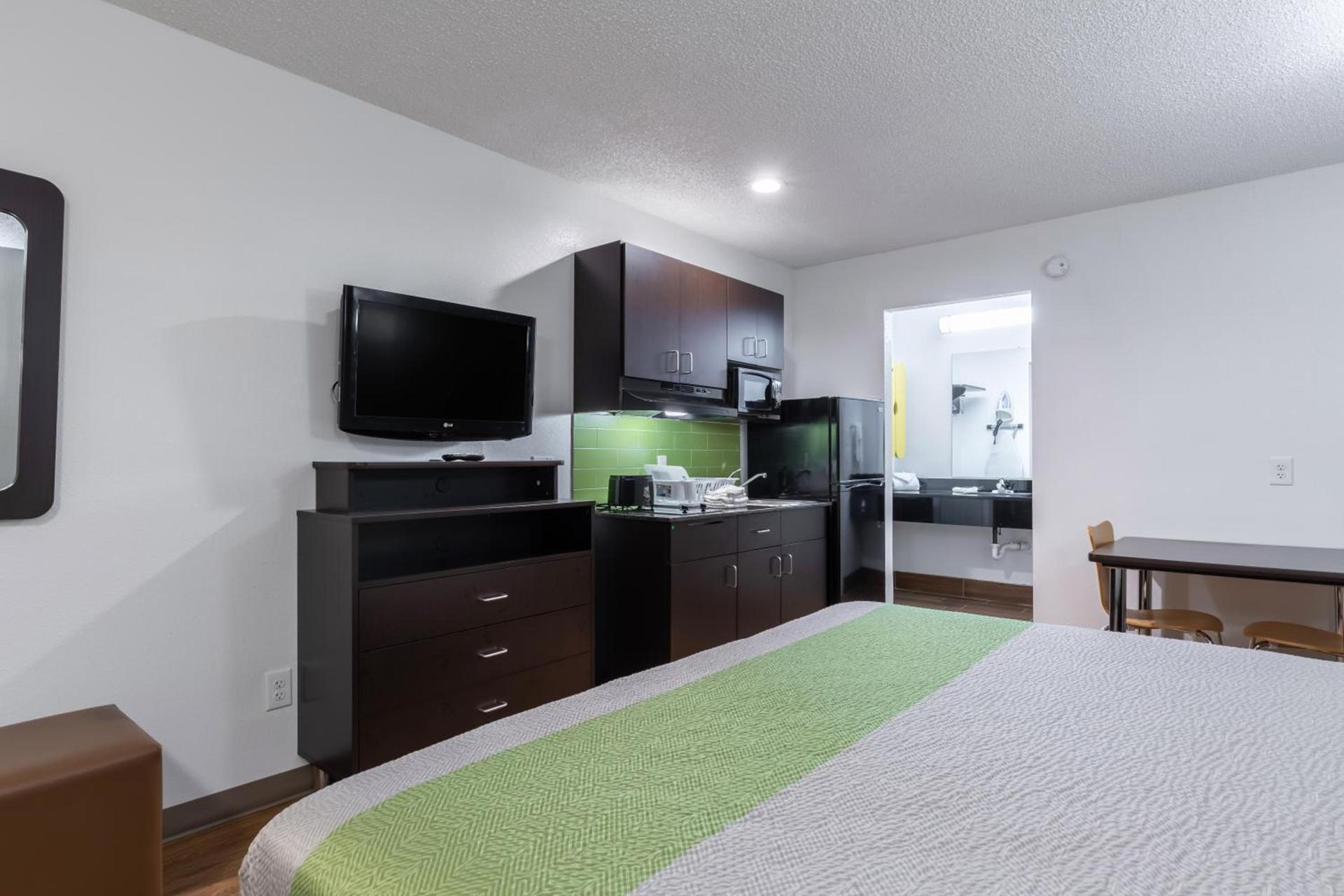 Studio 6-Bryan, TX - University Area photo 79