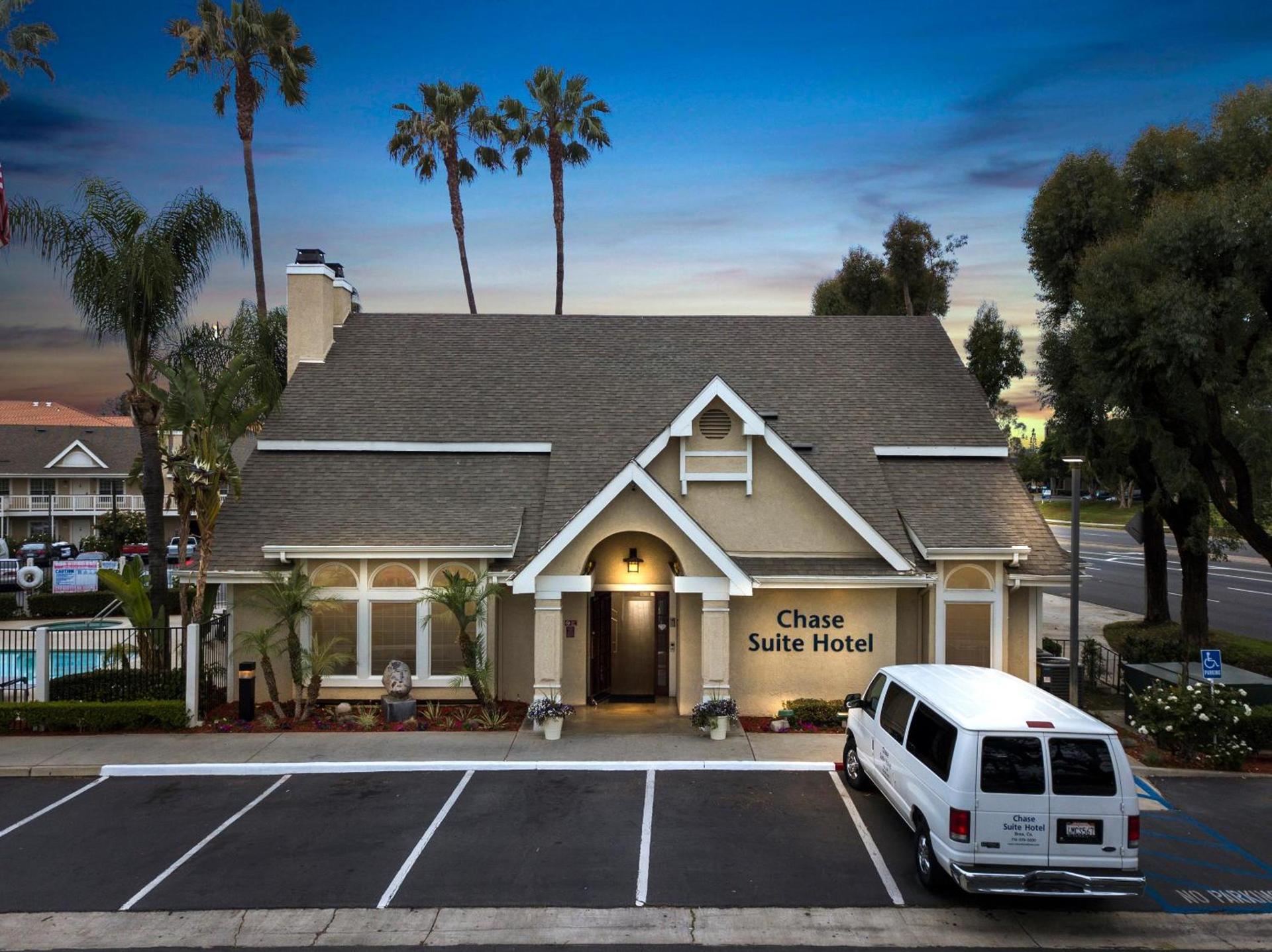 Chase Suites Brea-Fullerton - North Orange County photo 13