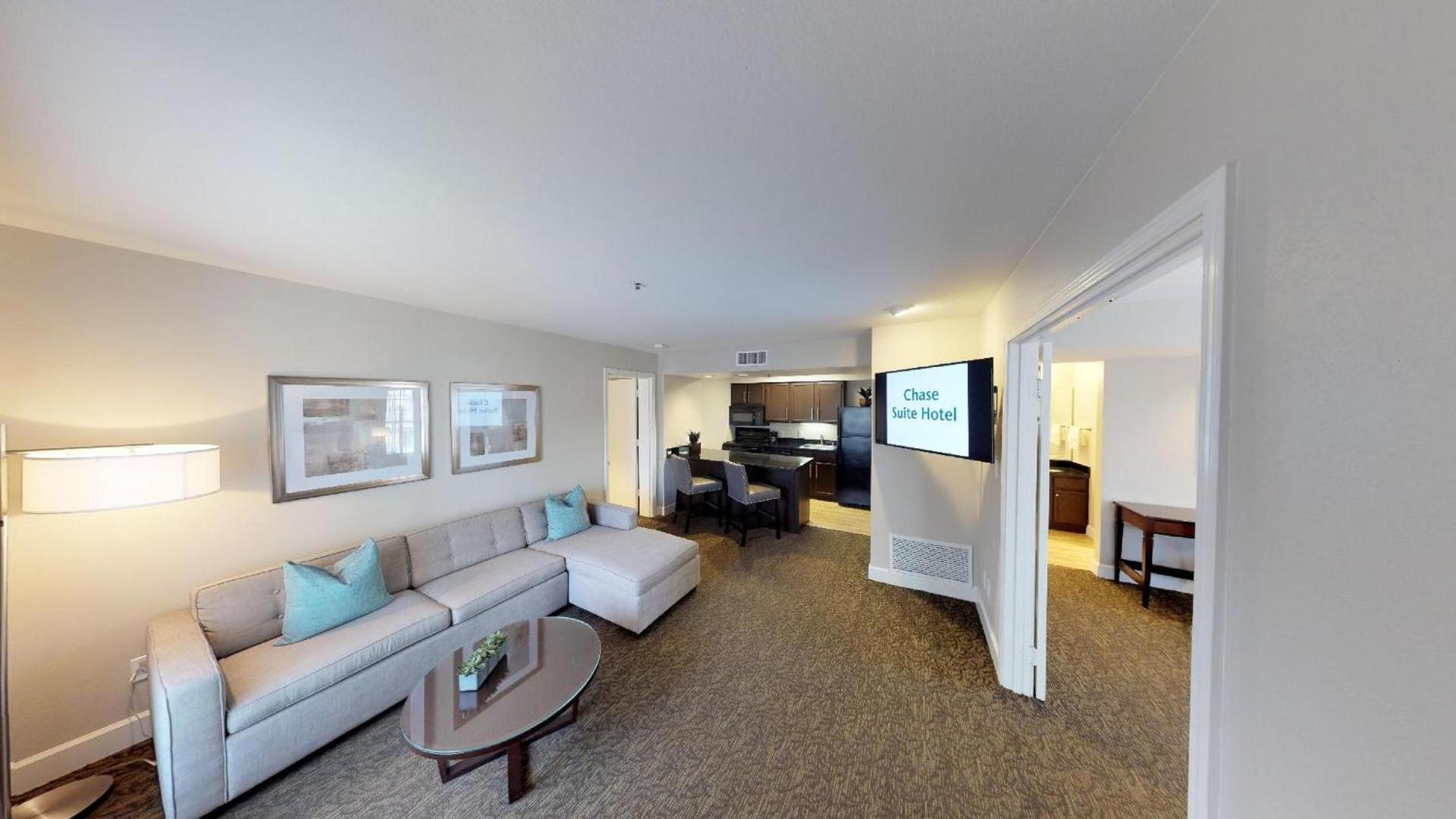 Chase Suites Brea-Fullerton - North Orange County photo 46