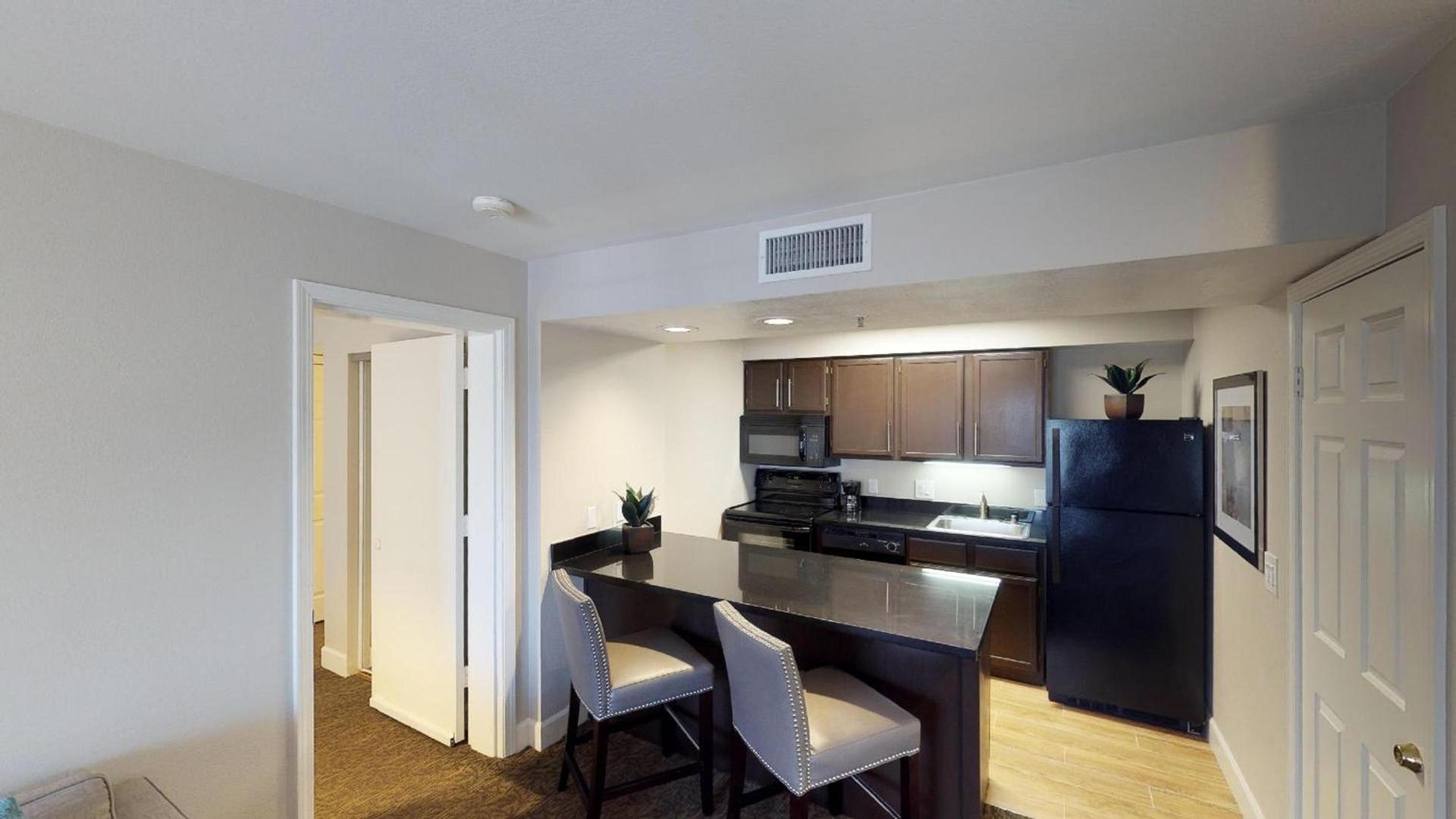 Chase Suites Brea-Fullerton - North Orange County photo 34