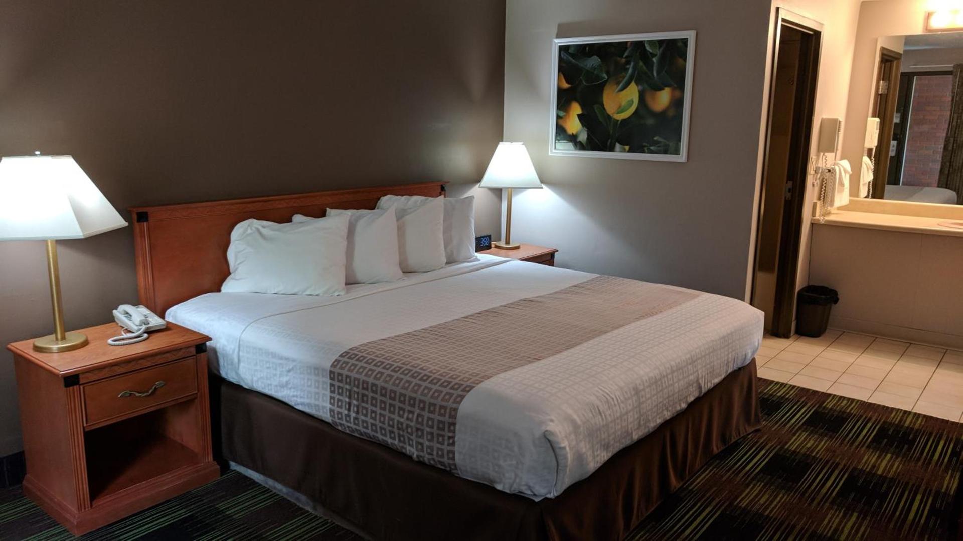 South Shore Inn photo 7