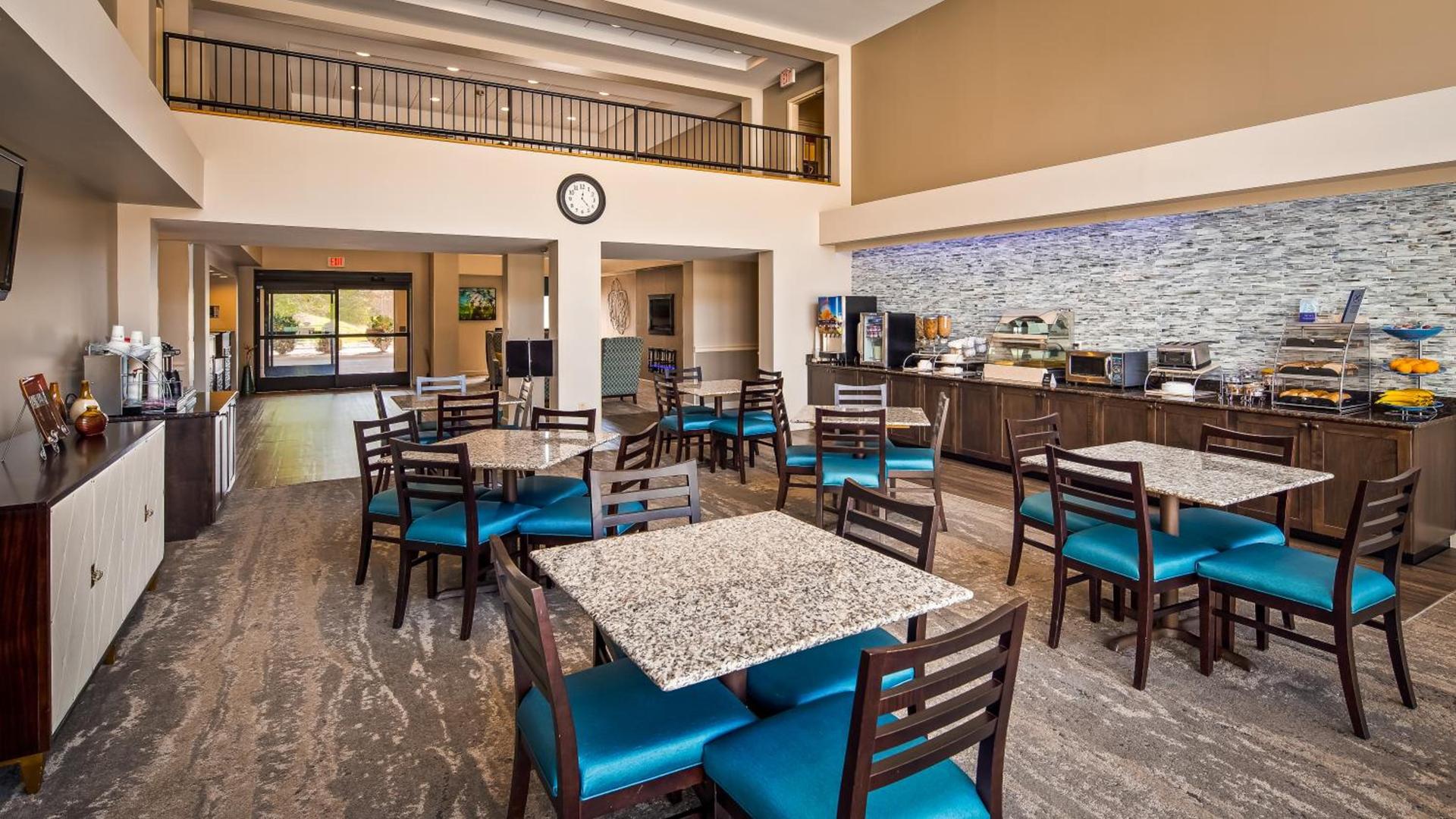 Best Western Plus Yadkin Valley Inn & Suites photo 46