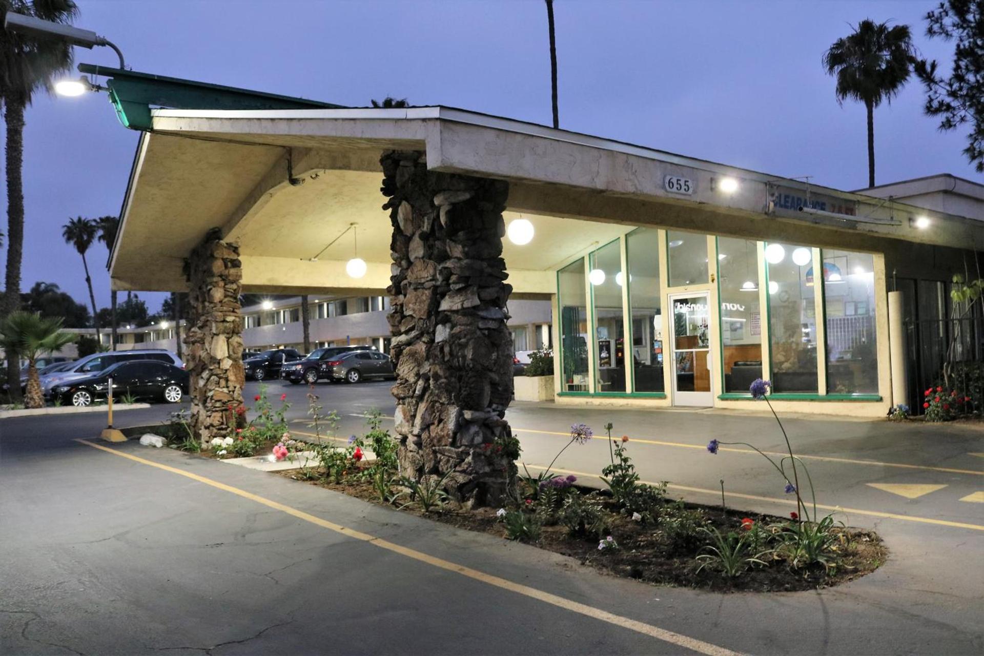 Valli Hi Motel photo 26