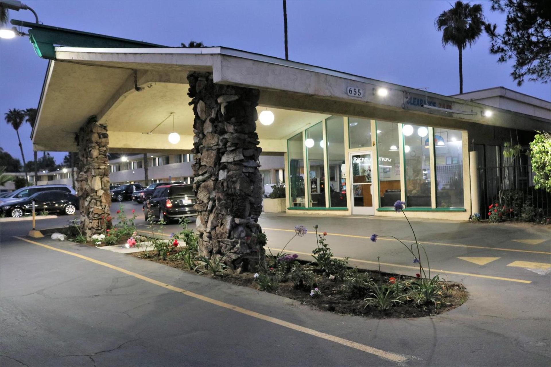 Valli Hi Motel photo 2