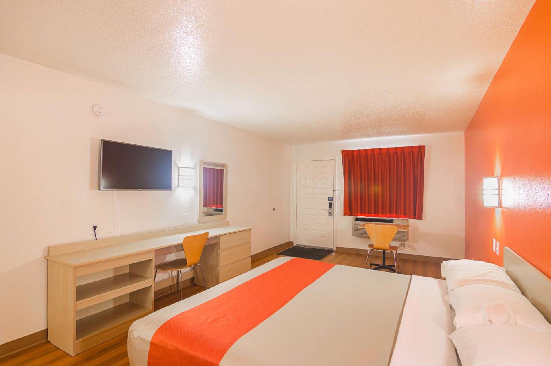 Motel 6-Lawton, OK photo 17