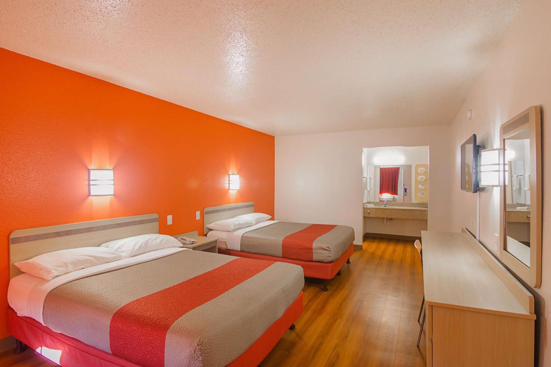 Motel 6-Lawton, OK photo 6