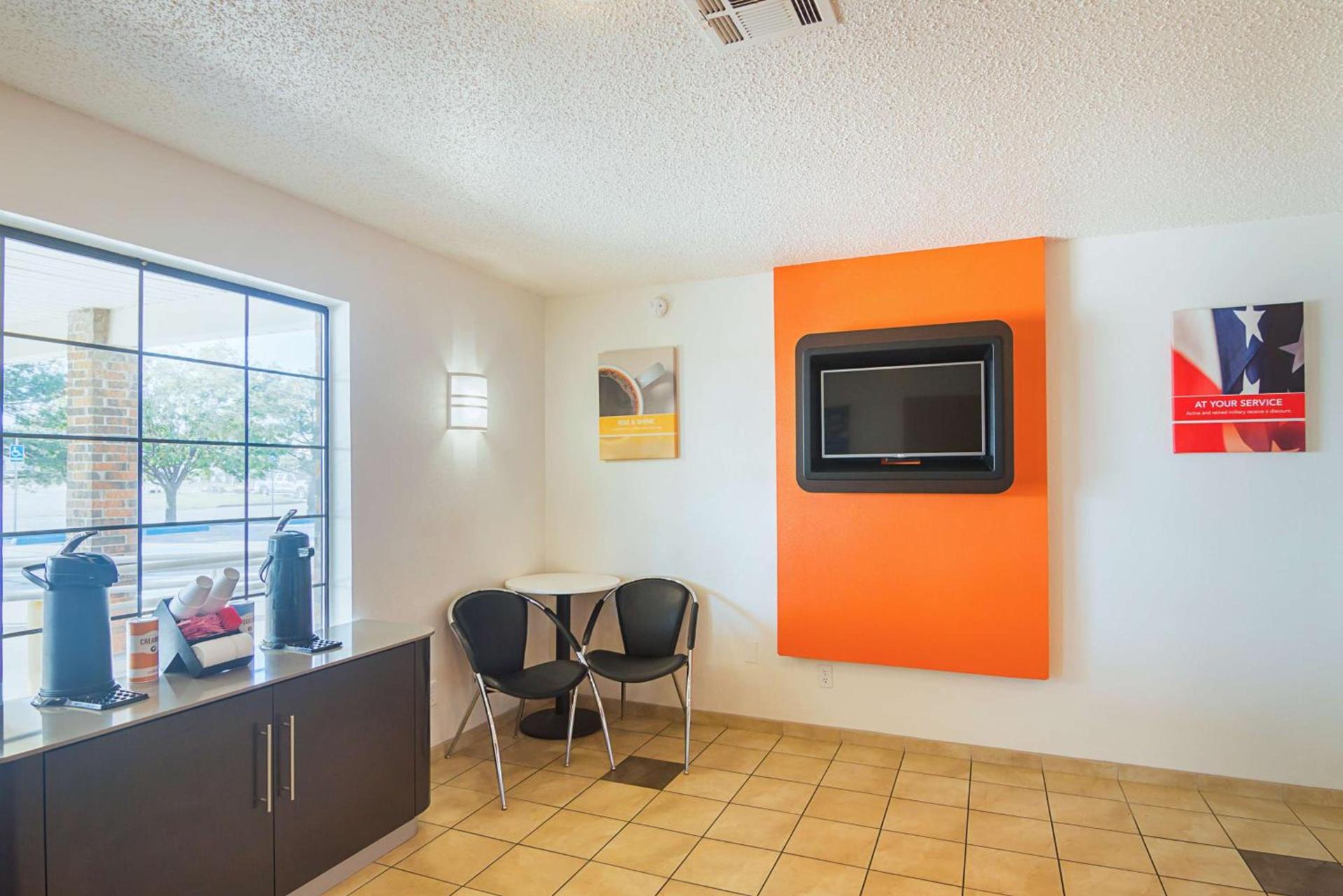 Motel 6-Lawton, OK photo 21