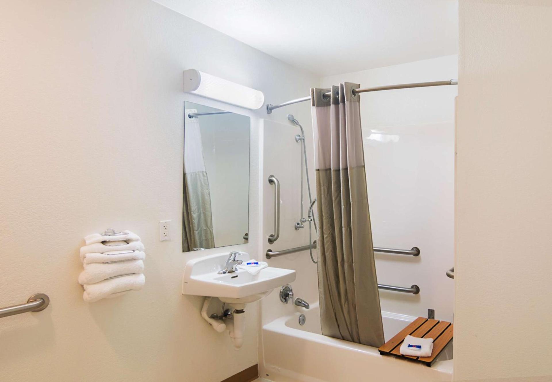 Motel 6-Lawton, OK photo 20