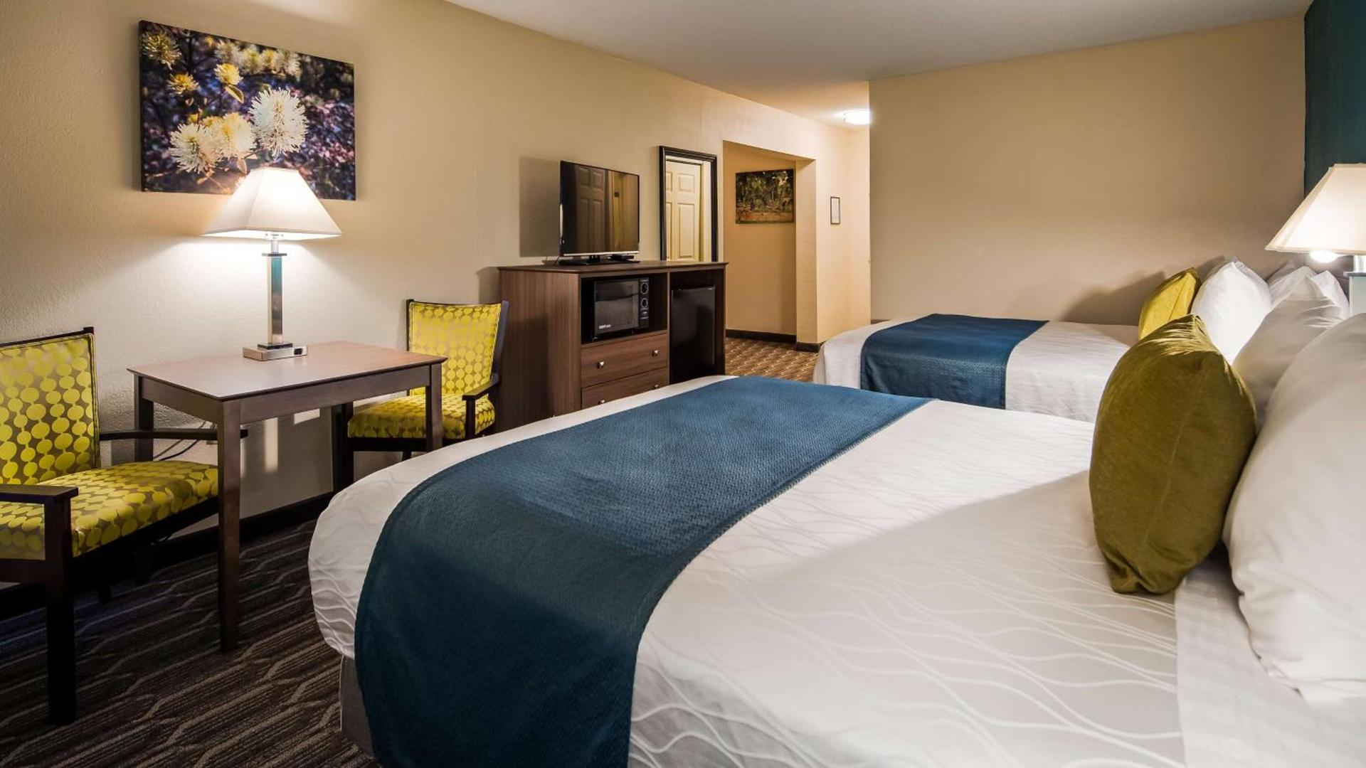 Best Western Plus Yadkin Valley Inn & Suites photo 5
