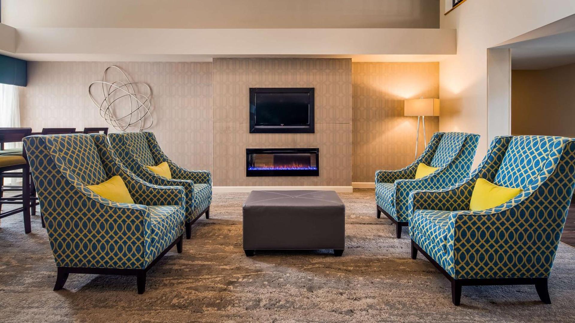 Best Western Plus Yadkin Valley Inn & Suites photo 18