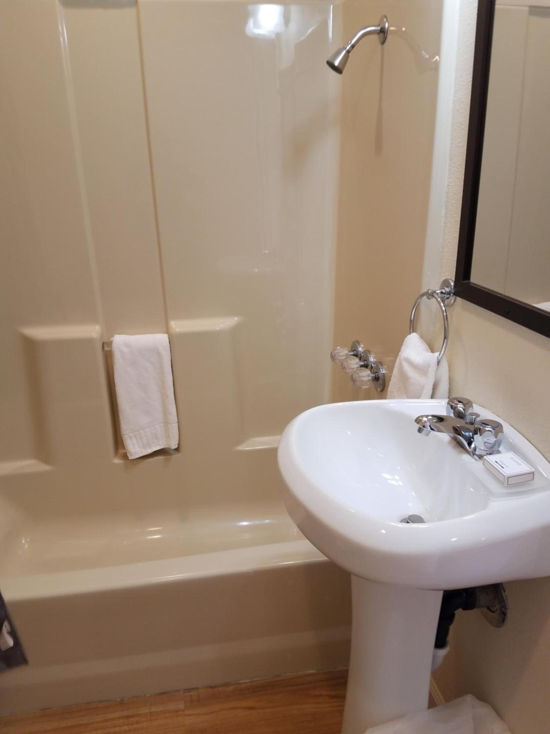 Shoshone Inn photo 31