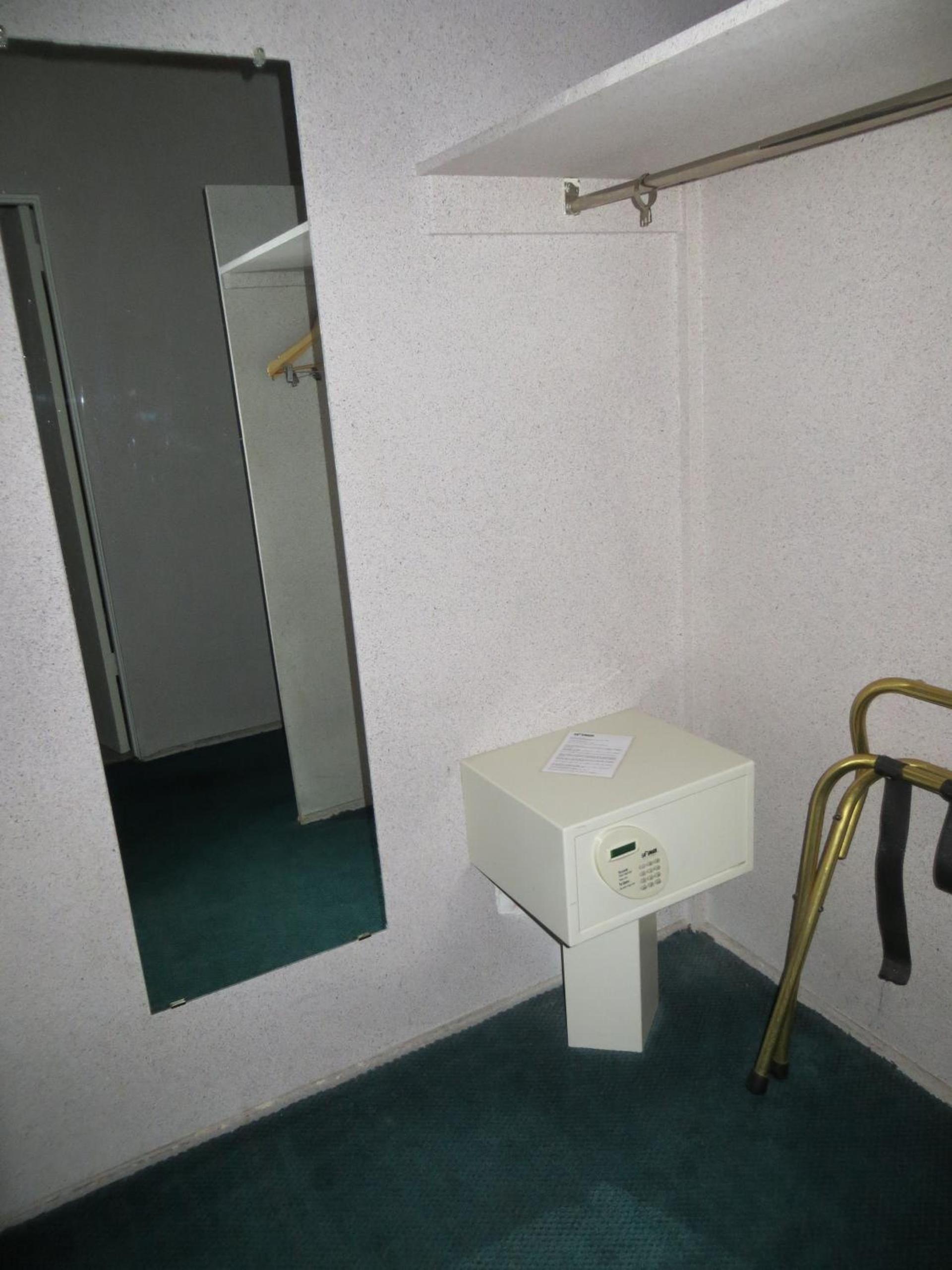 Howard Johnson by Wyndham Phoenix Airport/Downtown Area photo 28