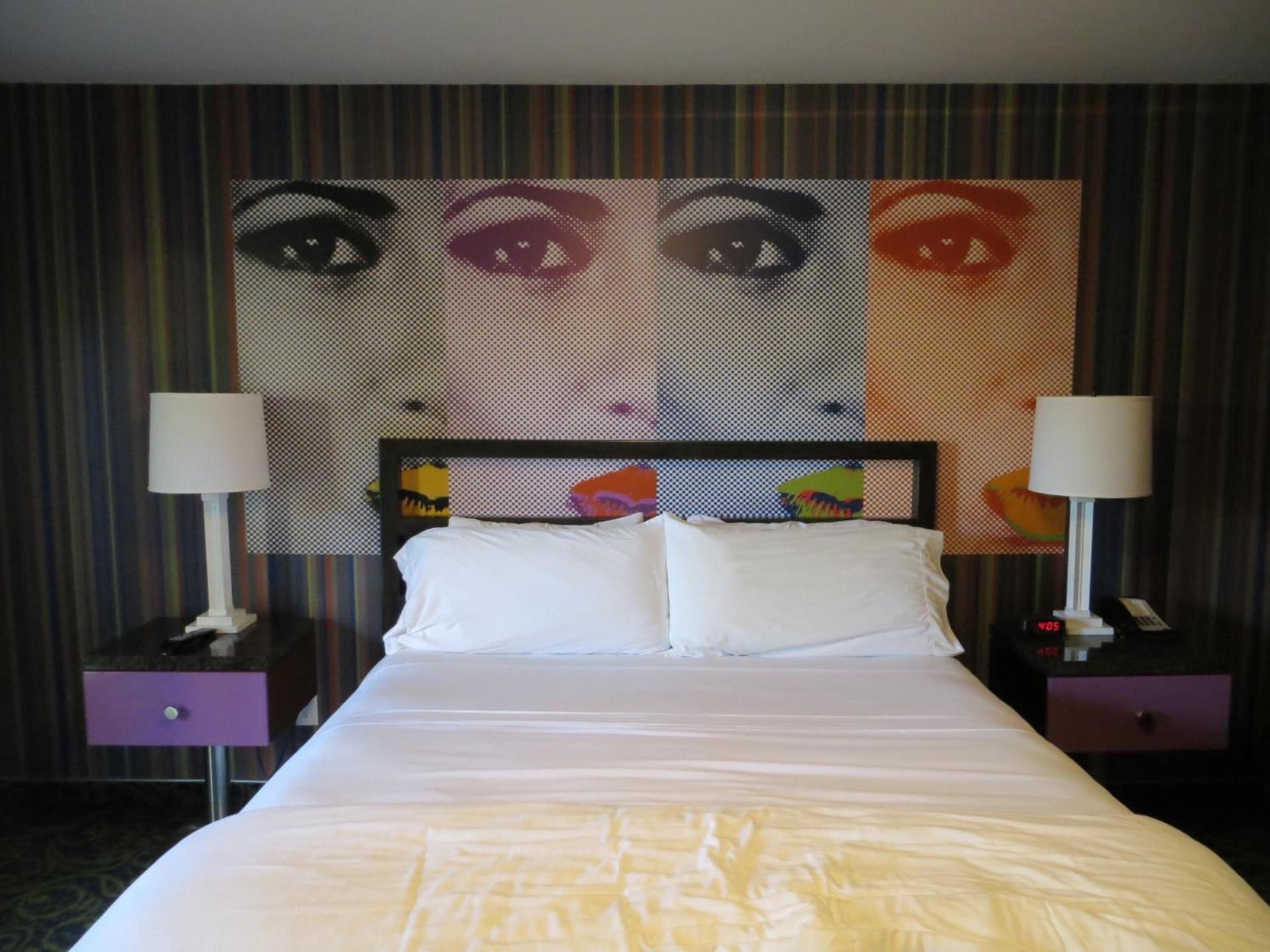 7 Springs Inn & Suites photo 29