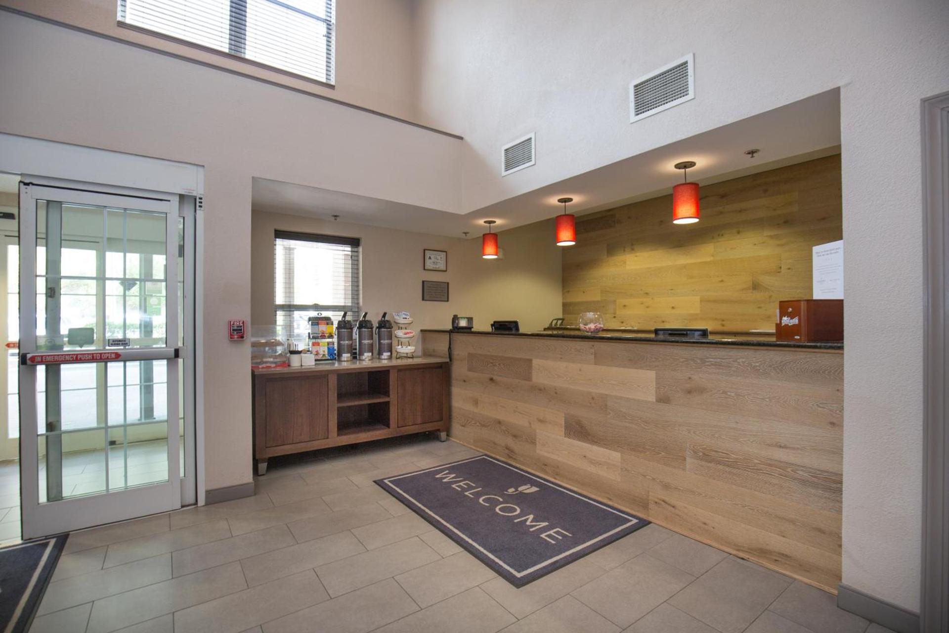 Country Inn & Suites by Radisson, Boone, NC photo 26