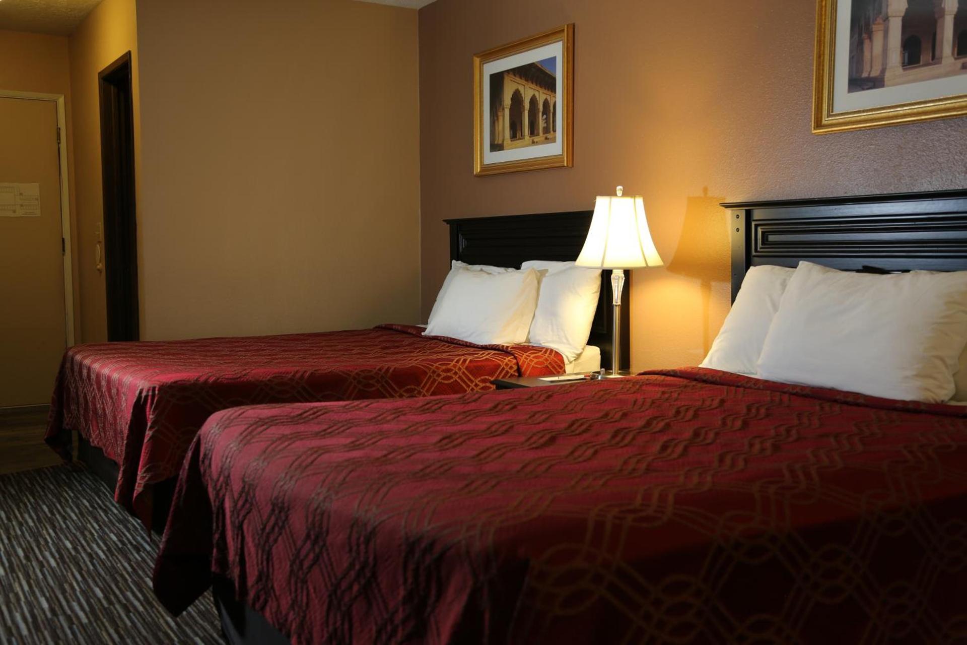 Americas Best Value Inn Kelso photo 13