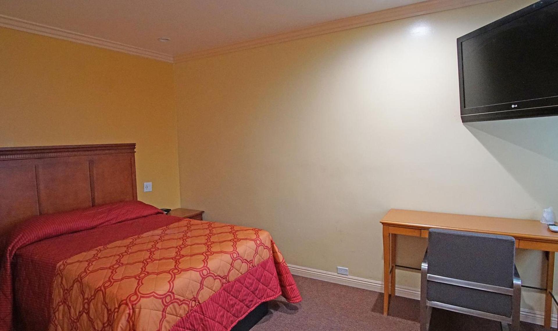 Rosa Bell Motel - Los Angeles photo 17