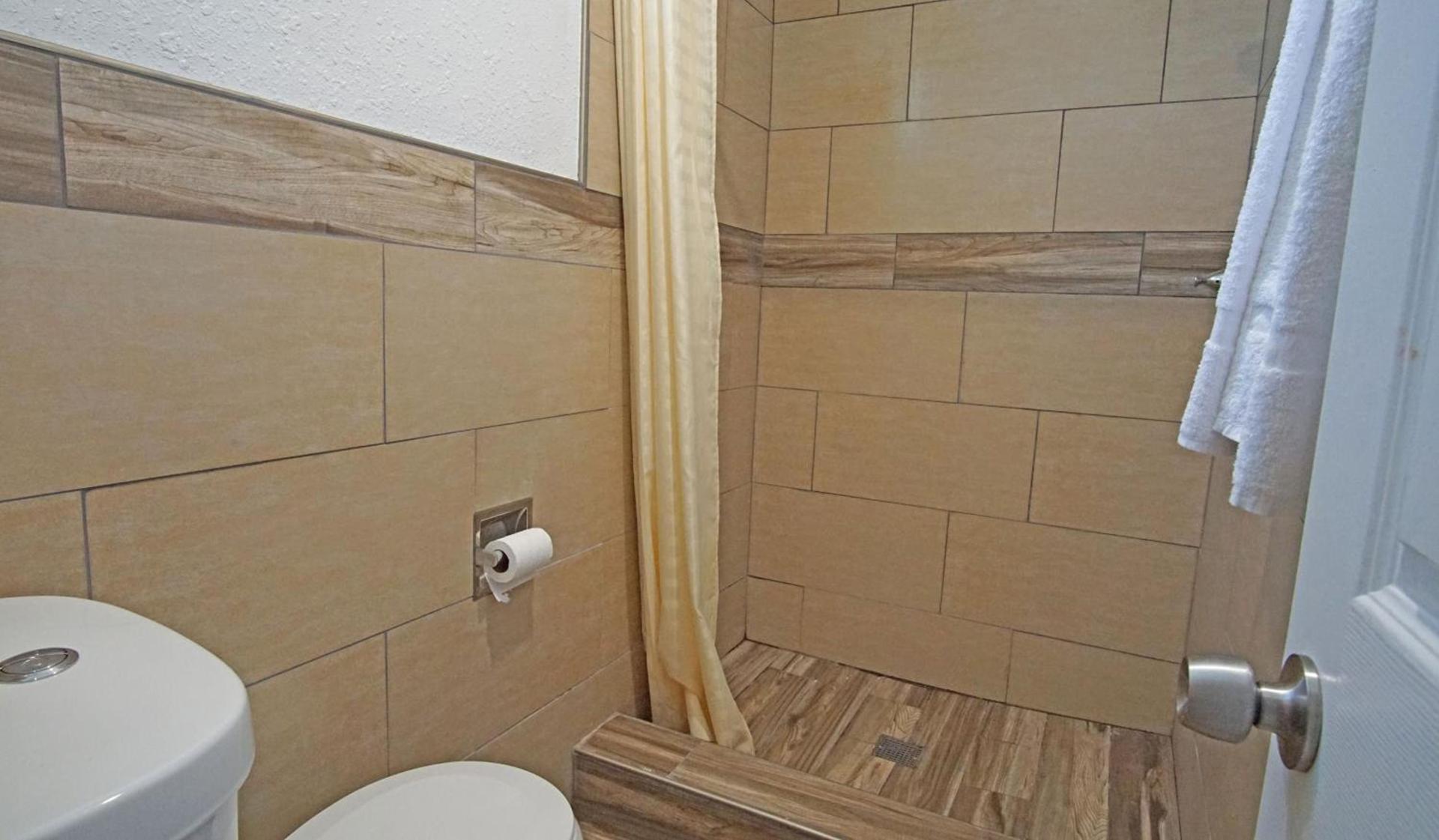 Rosa Bell Motel - Los Angeles photo 20