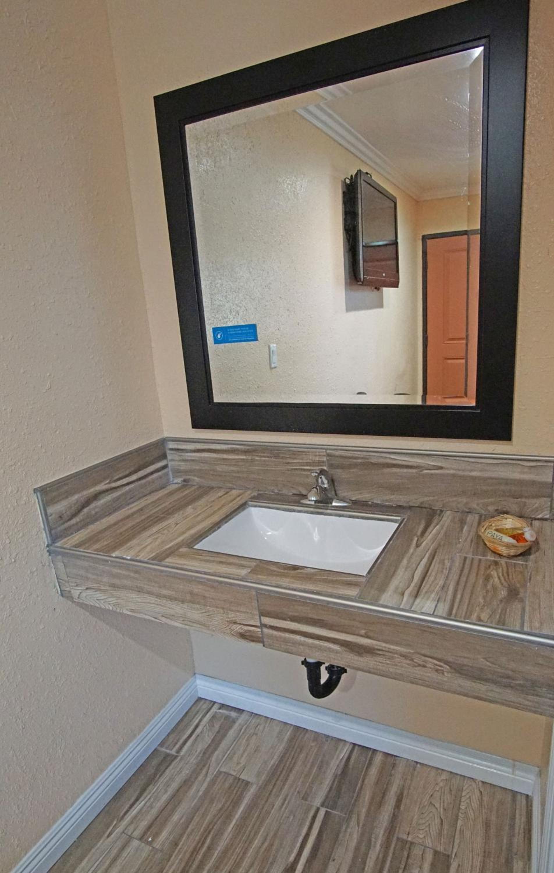 Rosa Bell Motel - Los Angeles photo 23