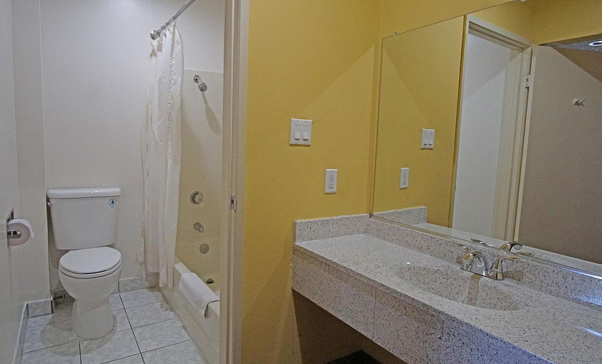 Los Angeles Inn & Suites - LAX photo 33