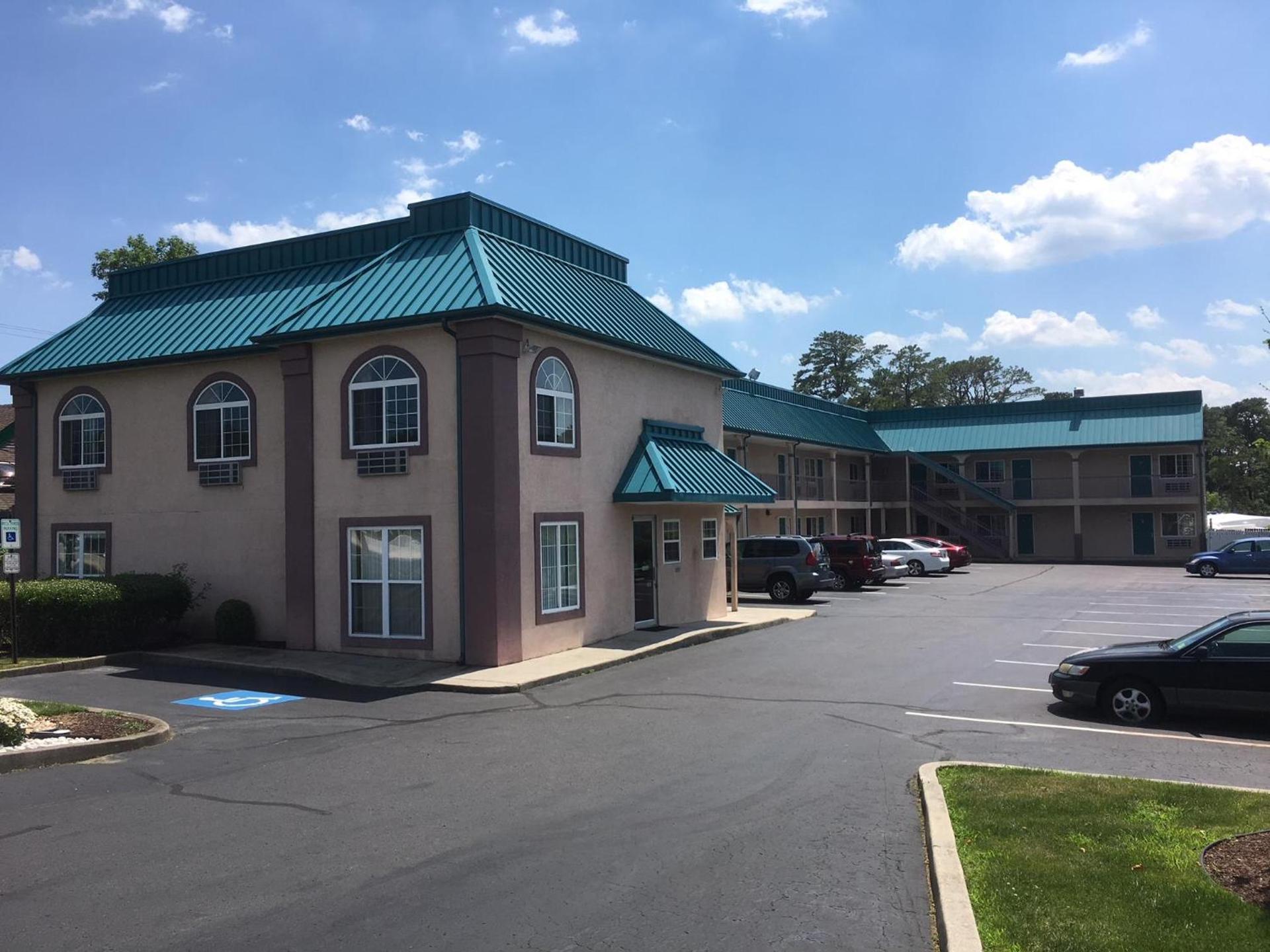 Deluxe Inn — hotel in Galloway